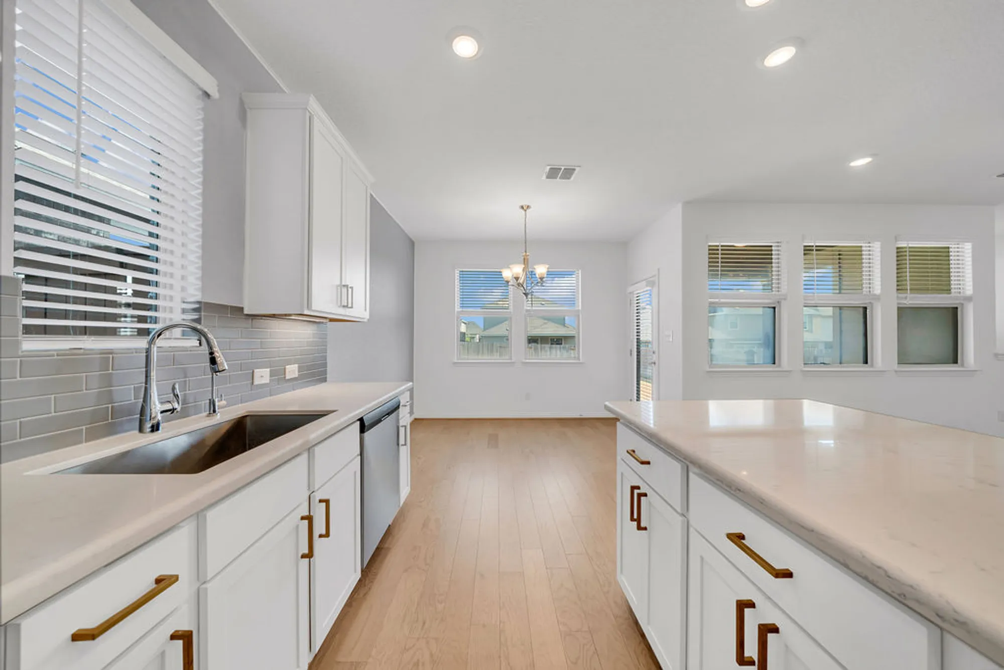 Property Slideshow image 7 of 26 | 2050 egret ave, New Braunfels, TX, 78132