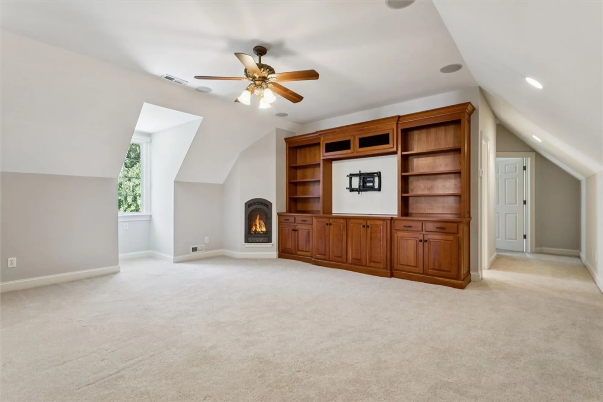 Property Slideshow image 39 of 50 | 1255 two rivers pt, Williamsburg, VA, 23185