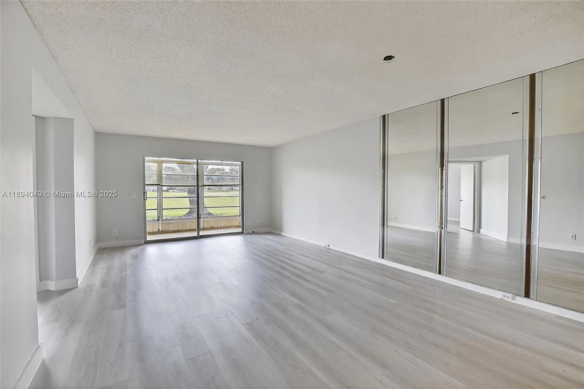 Property Slideshow image 16 of 44 | 701 sw 128th ave 111f, Pembroke Pines, FL, 33027