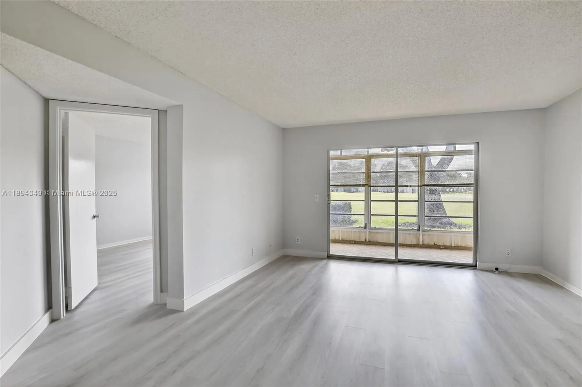 Property Slideshow image 17 of 44 | 701 sw 128th ave 111f, Pembroke Pines, FL, 33027