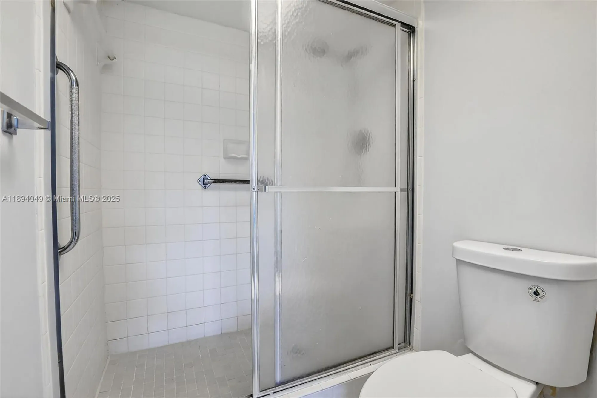 Property Slideshow image 24 of 44 | 701 sw 128th ave 111f, Pembroke Pines, FL, 33027