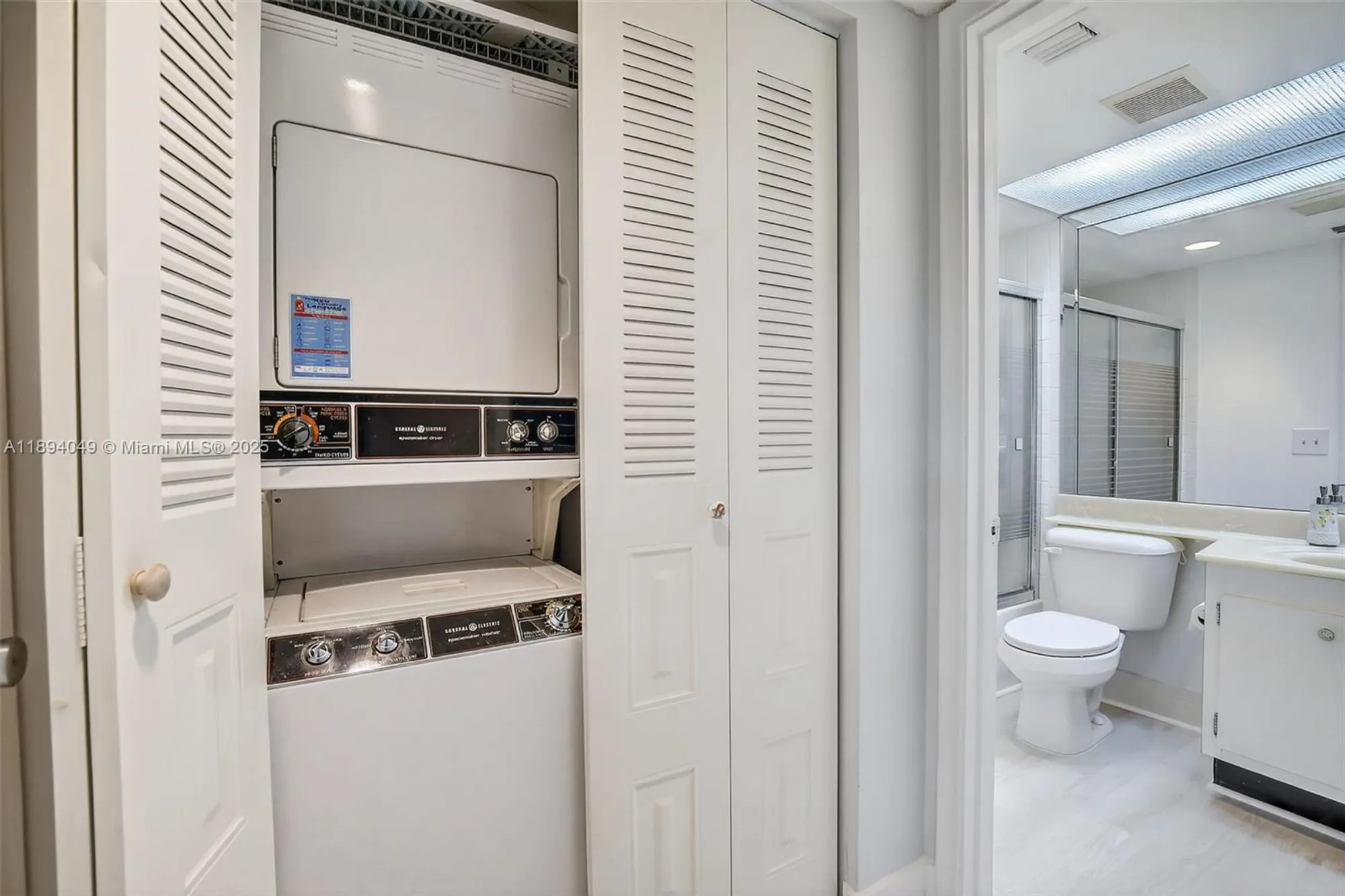 Property Slideshow image 32 of 44 | 701 sw 128th ave 111f, Pembroke Pines, FL, 33027