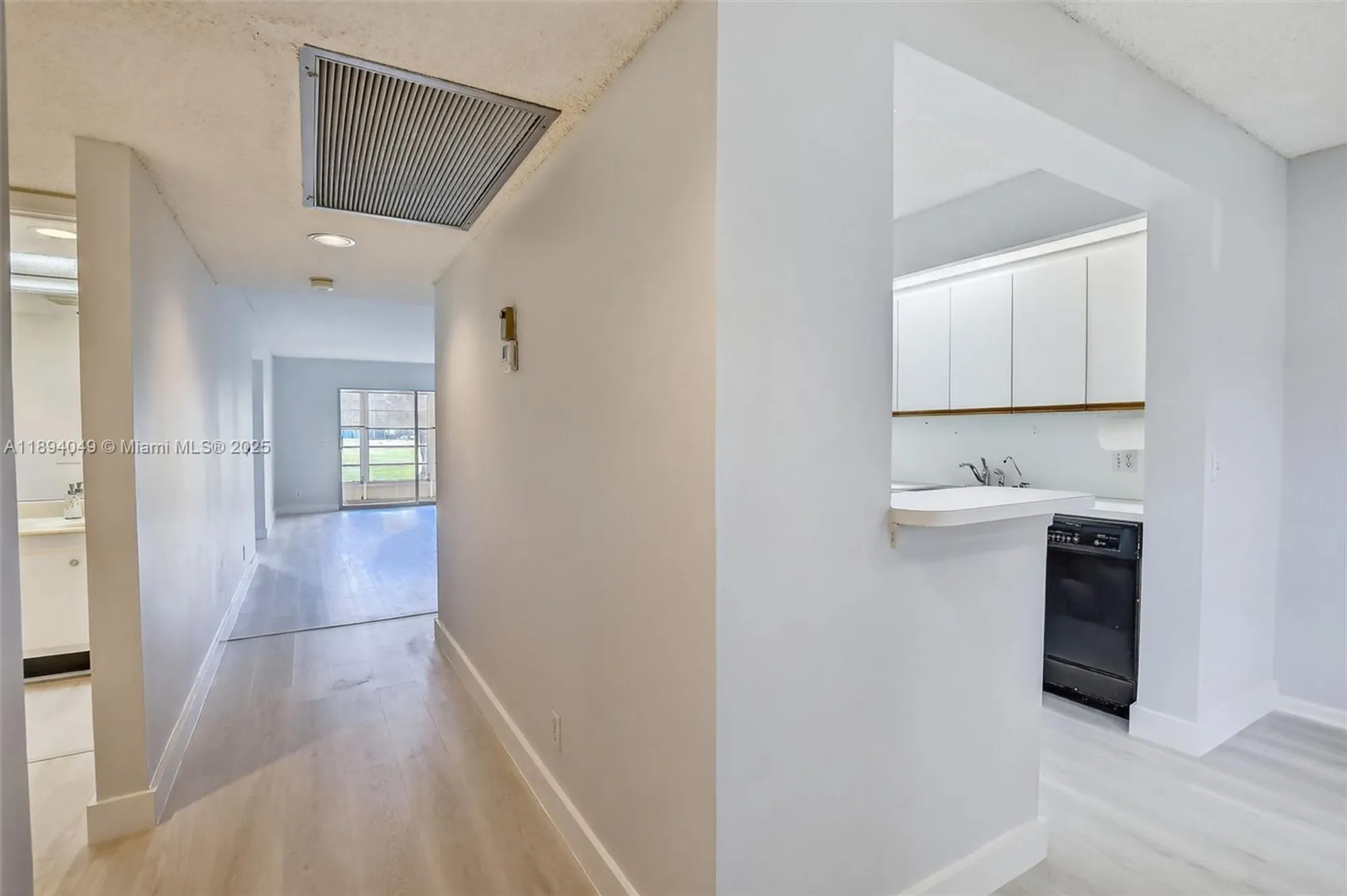Property Slideshow image 5 of 44 | 701 sw 128th ave 111f, Pembroke Pines, FL, 33027