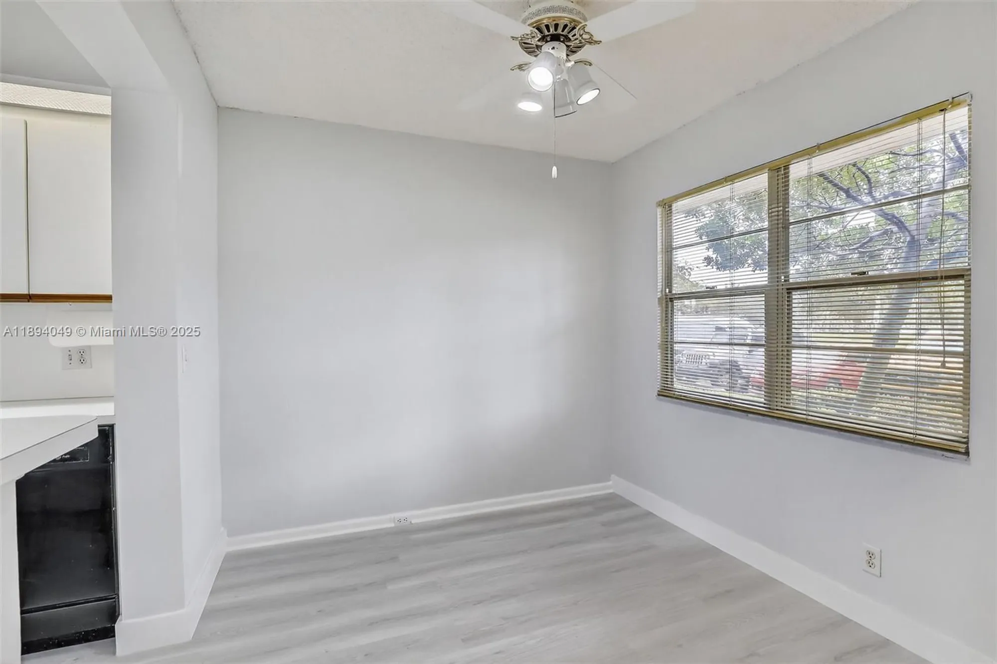 Property Slideshow image 6 of 44 | 701 sw 128th ave 111f, Pembroke Pines, FL, 33027