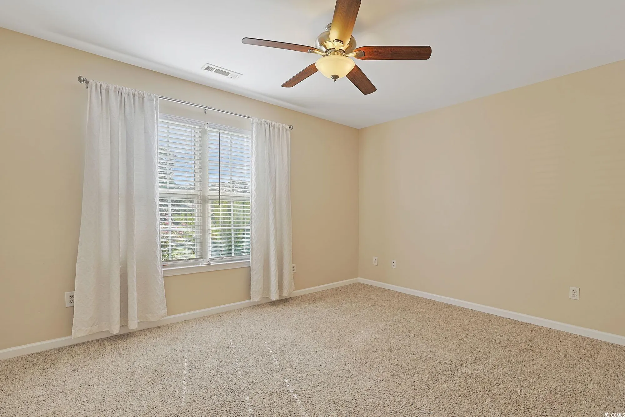 Property Slideshow image 16 of 34 | 6621 e sweetbriar trl, Myrtle Beach, SC, 29588