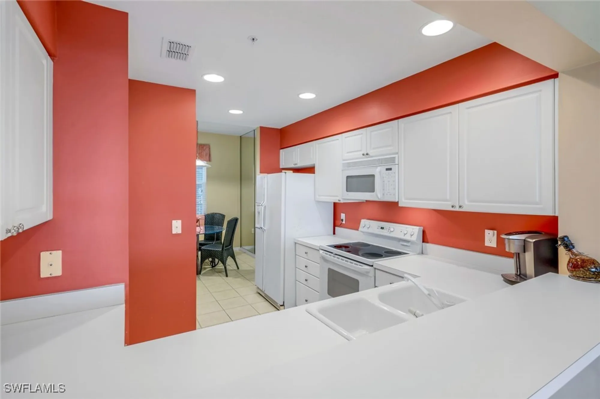 Property Slideshow image 12 of 48 | 4120 bayhead dr 202, Bonita Springs, FL, 34134