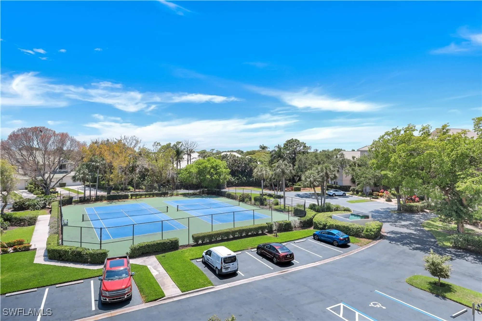Property Slideshow image 27 of 48 | 4120 bayhead dr 202, Bonita Springs, FL, 34134