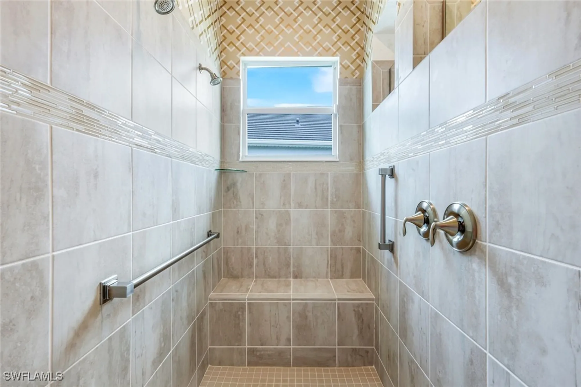 Property Slideshow image 18 of 50 | 14630 blue bay cir, Fort Myers, FL, 33913