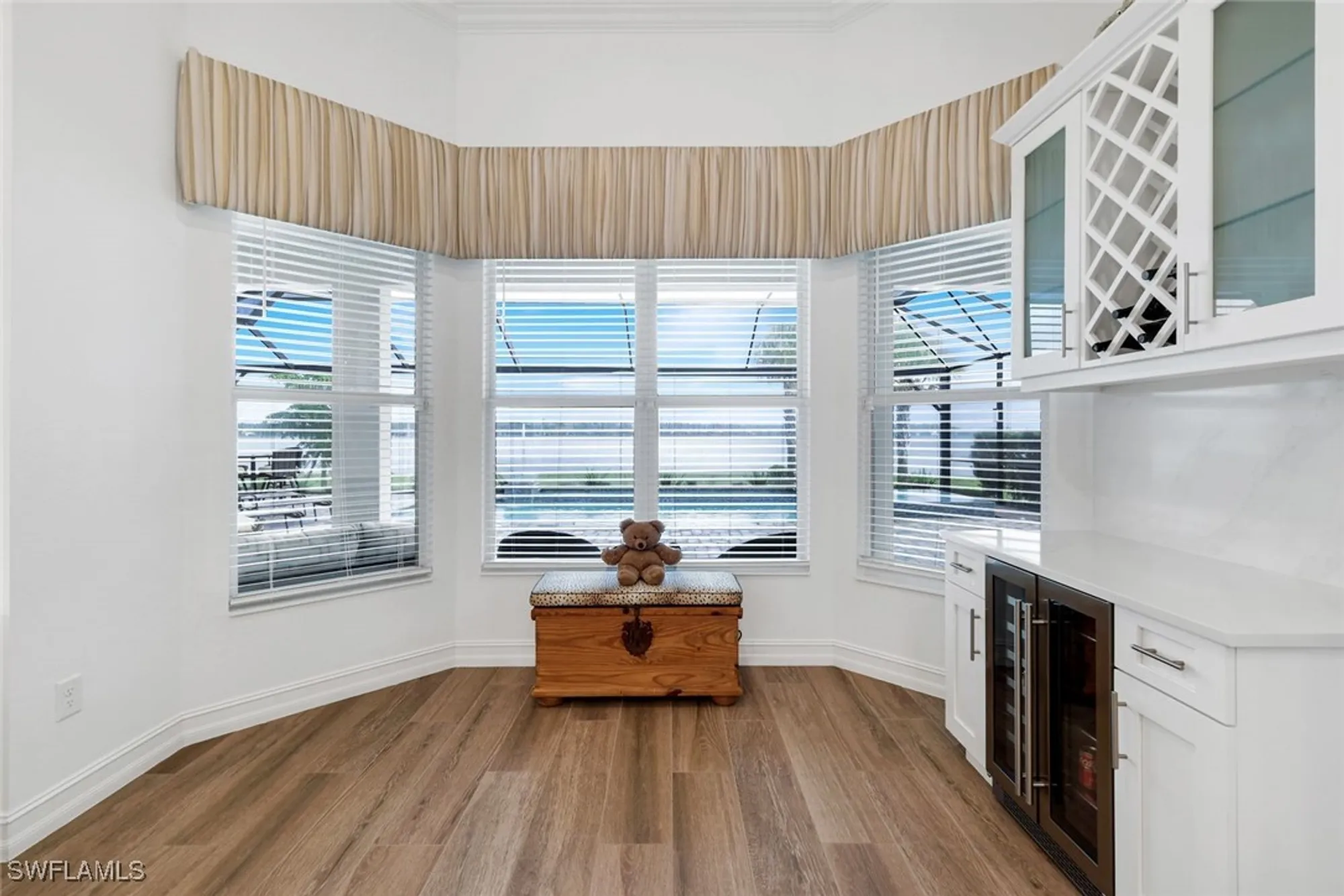 Property Slideshow image 11 of 50 | 14630 blue bay cir, Fort Myers, FL, 33913