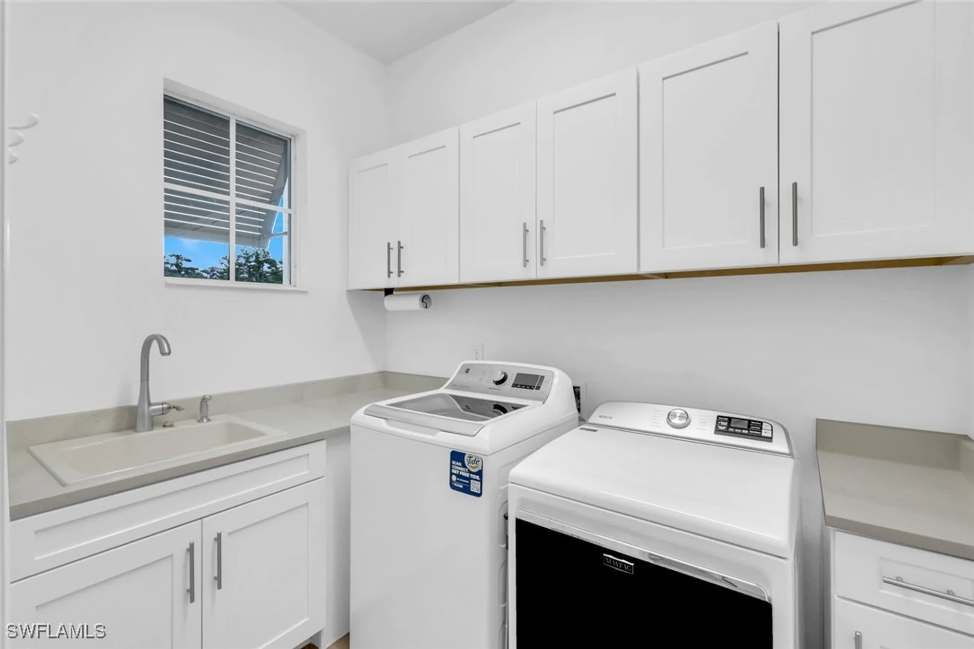 Property Slideshow image 25 of 50 | 14630 blue bay cir, Fort Myers, FL, 33913