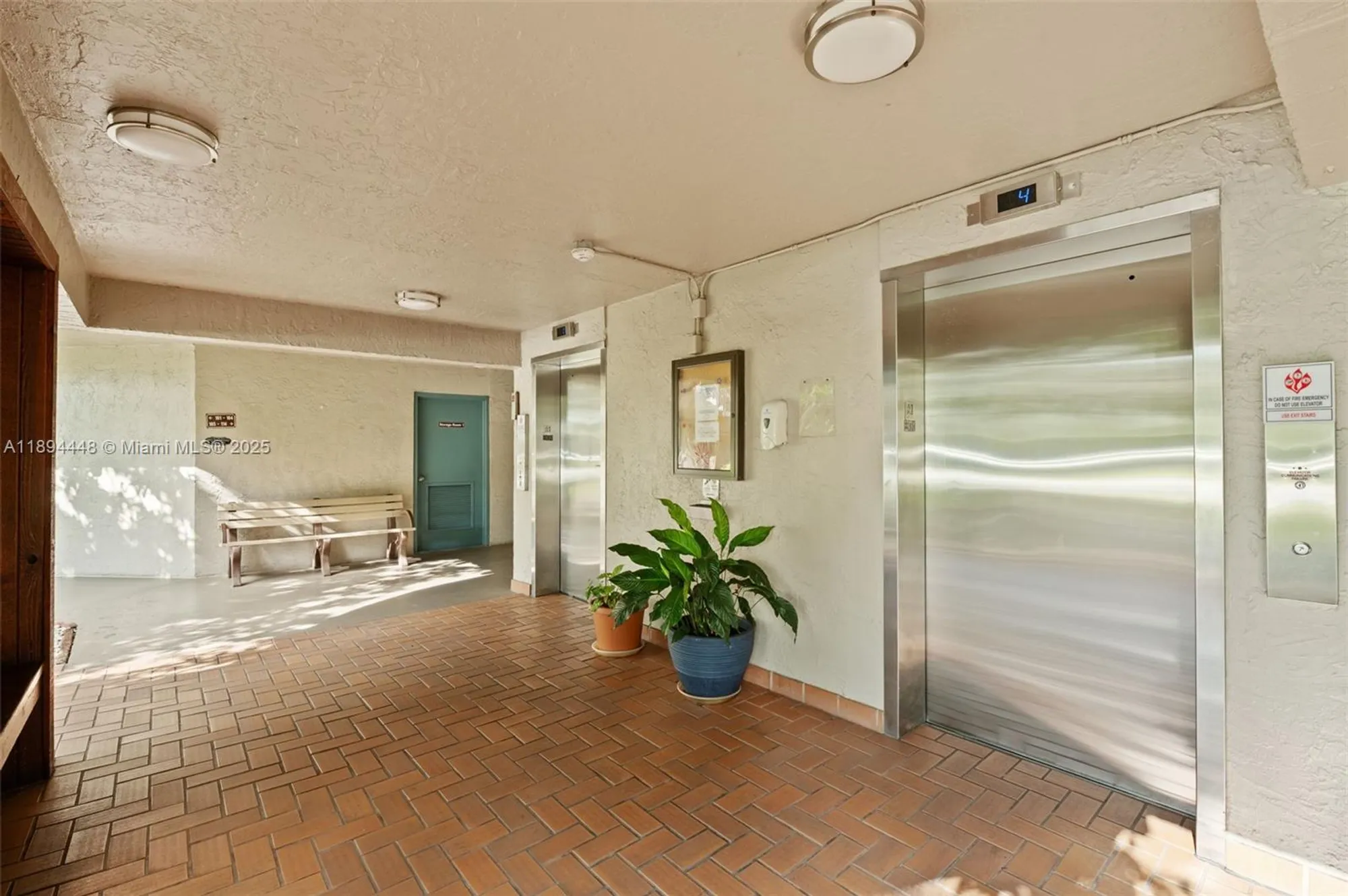 Property Slideshow image 26 of 27 | 900 colony point cir 414, Pembroke Pines, FL, 33026