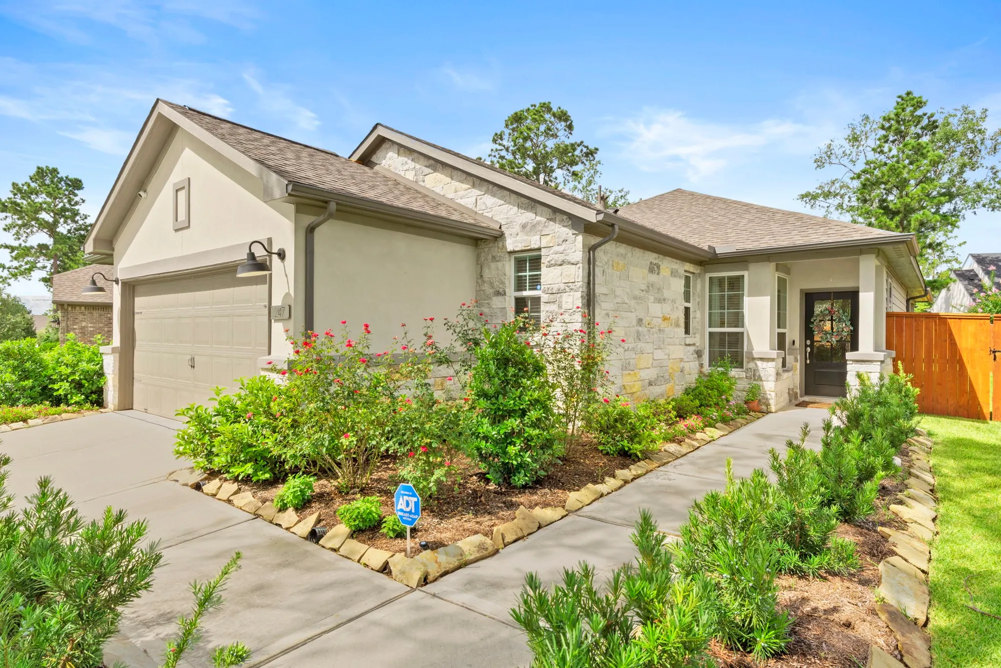 Property Slideshow image 1 of 38 | 247 n wild petunia trl, Montgomery, TX, 77316