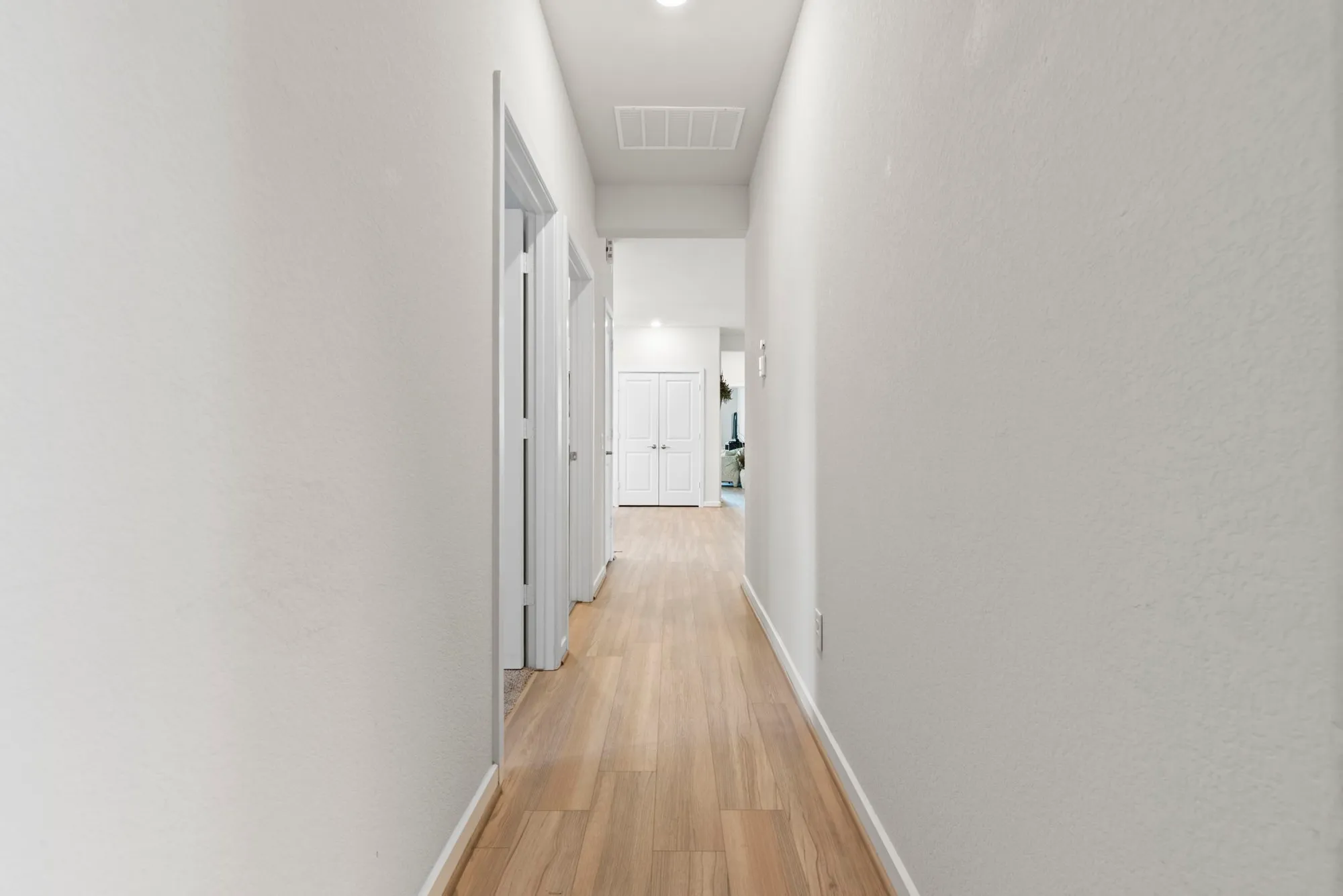 Property Slideshow image 23 of 38 | 247 n wild petunia trl, Montgomery, TX, 77316