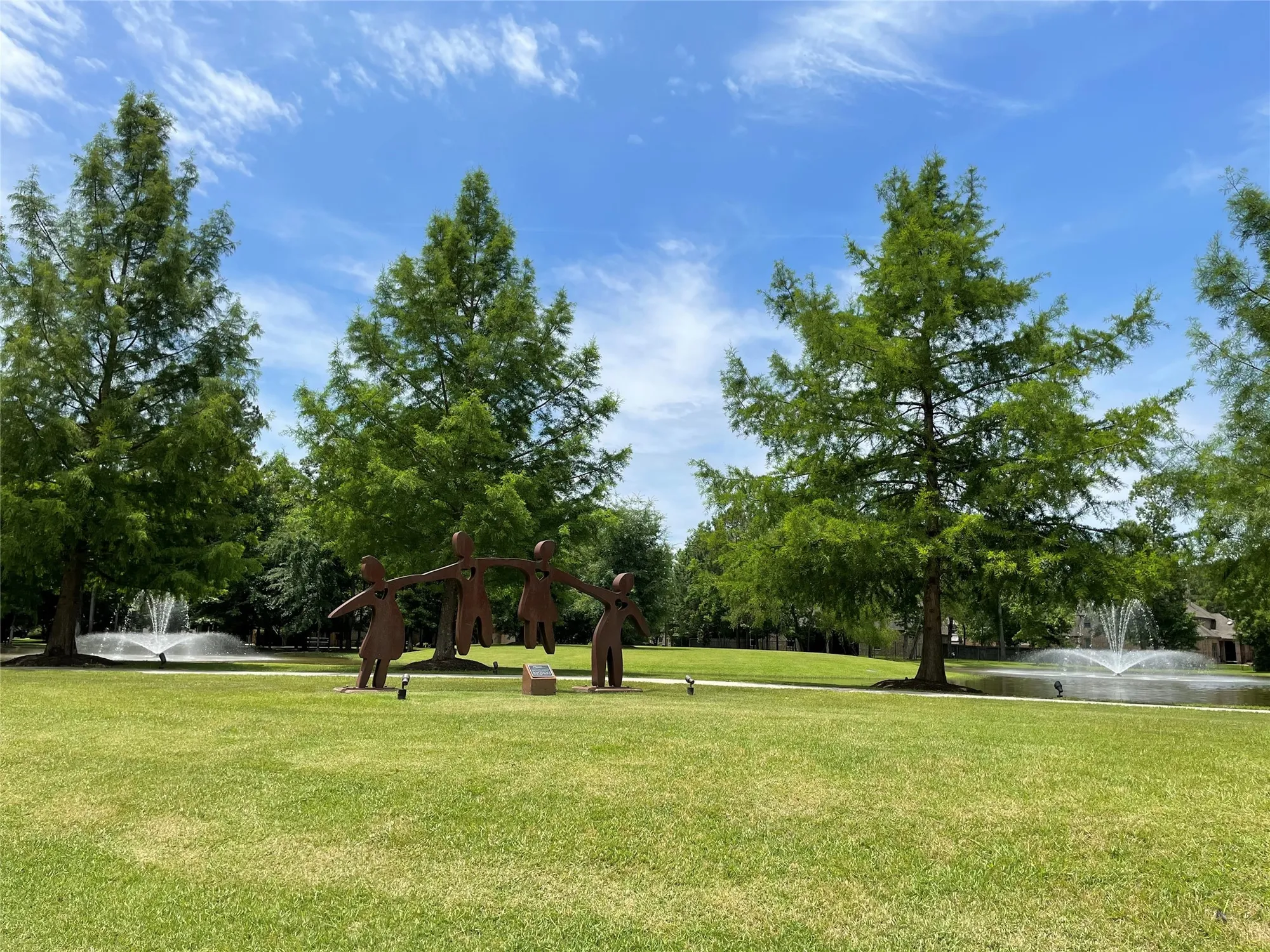 Property Slideshow image 34 of 38 | 247 n wild petunia trl, Montgomery, TX, 77316