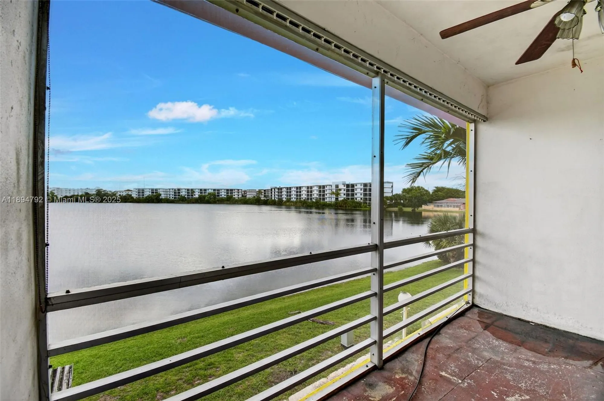 Property Slideshow image 18 of 22 | 245 ne 191st st apt 3022, Miami, FL, 33179