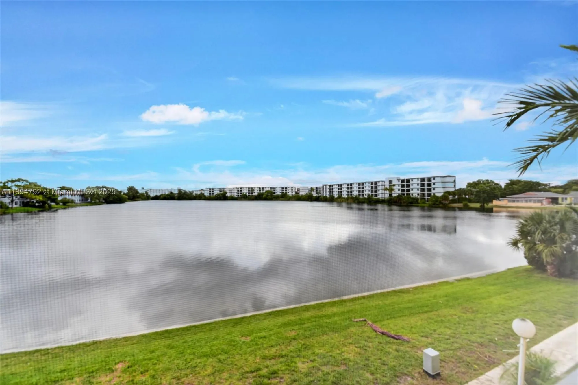 Property Slideshow image 19 of 22 | 245 ne 191st st apt 3022, Miami, FL, 33179