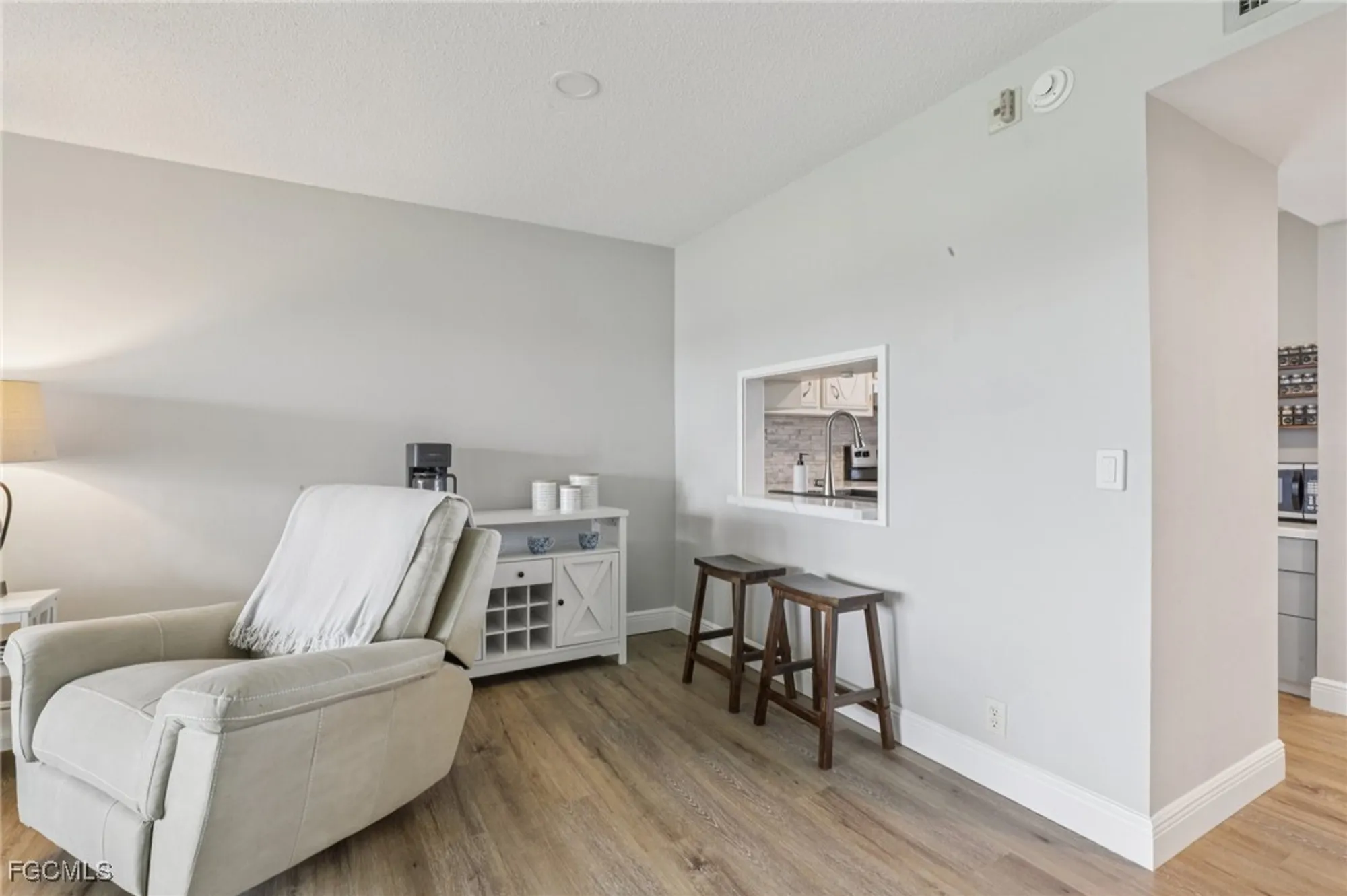 Property Slideshow image 10 of 26 | 1724 pine valley dr 310, Fort Myers, FL, 33907