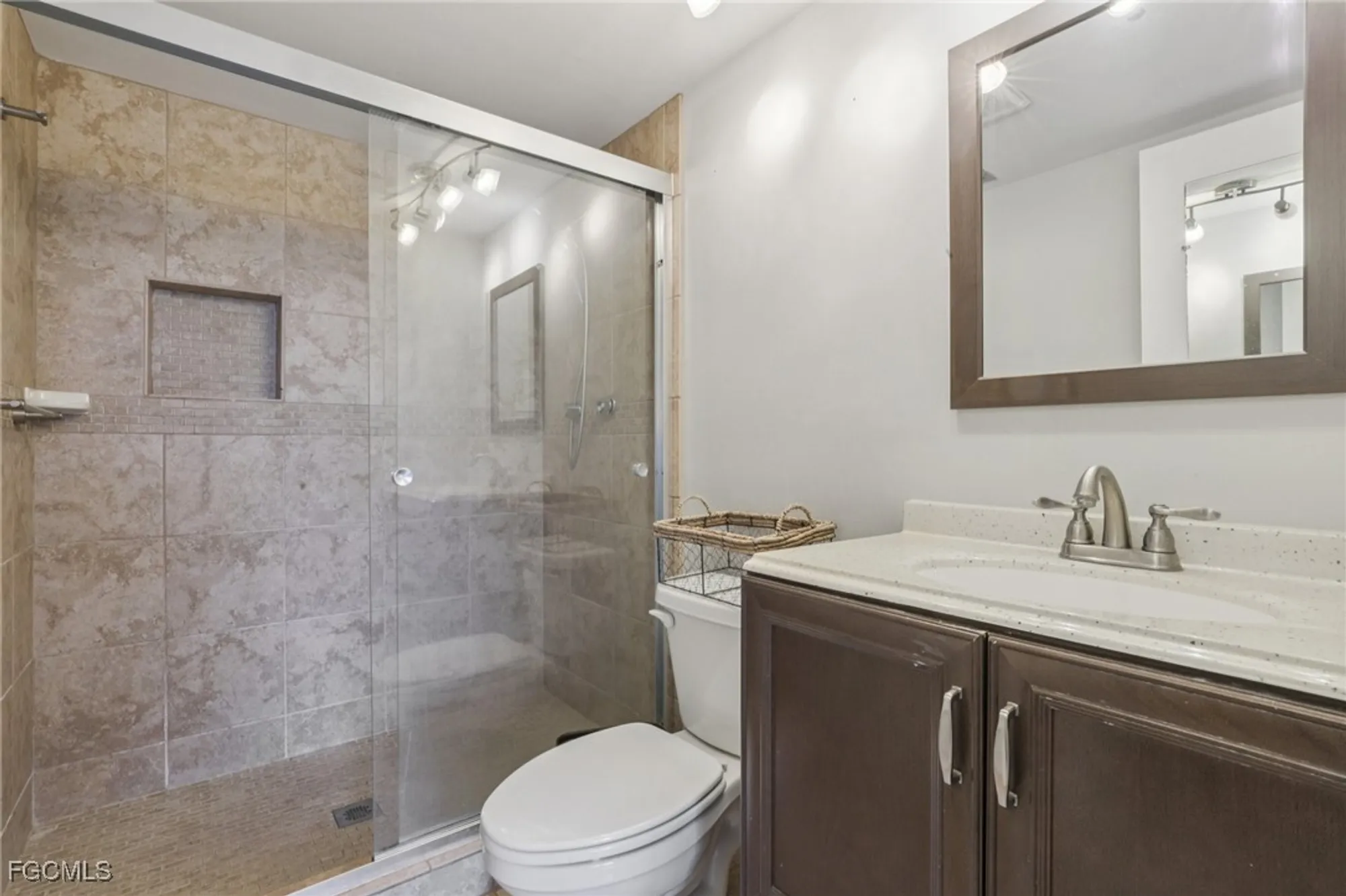 Property Slideshow image 25 of 26 | 1724 pine valley dr 310, Fort Myers, FL, 33907