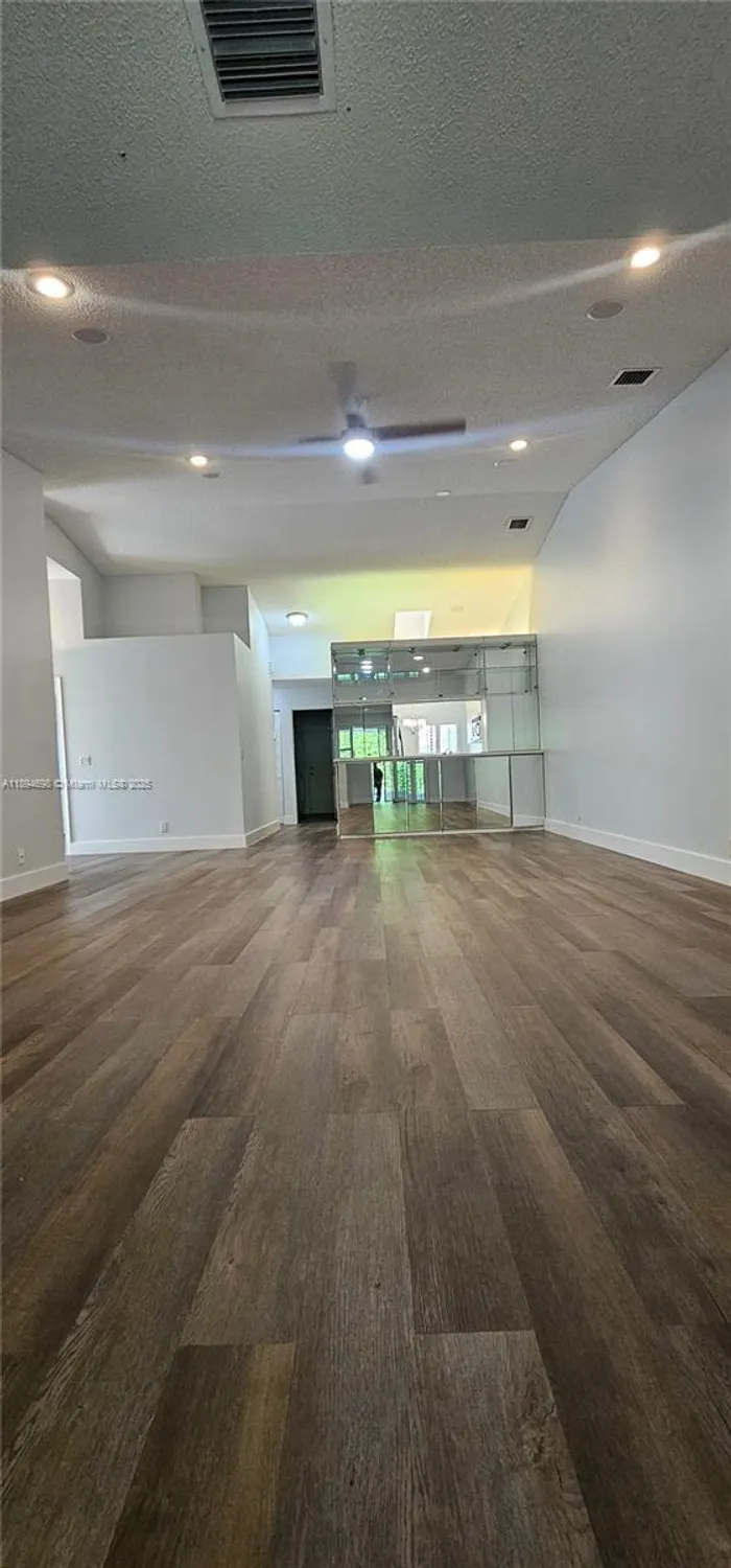 Property Slideshow image 16 of 48 | 85 sausalito dr, Boynton Beach, FL, 33436