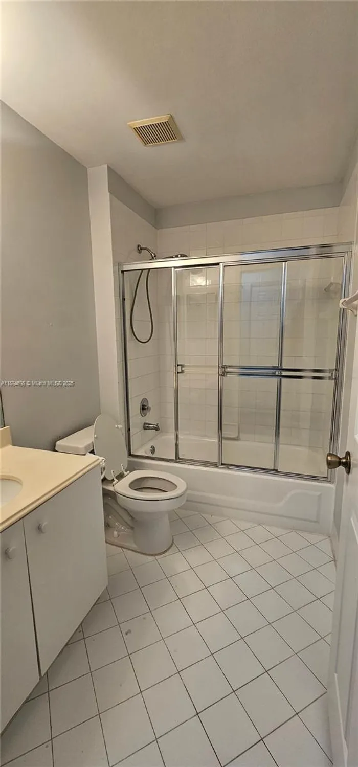 Property Slideshow image 38 of 48 | 85 sausalito dr, Boynton Beach, FL, 33436