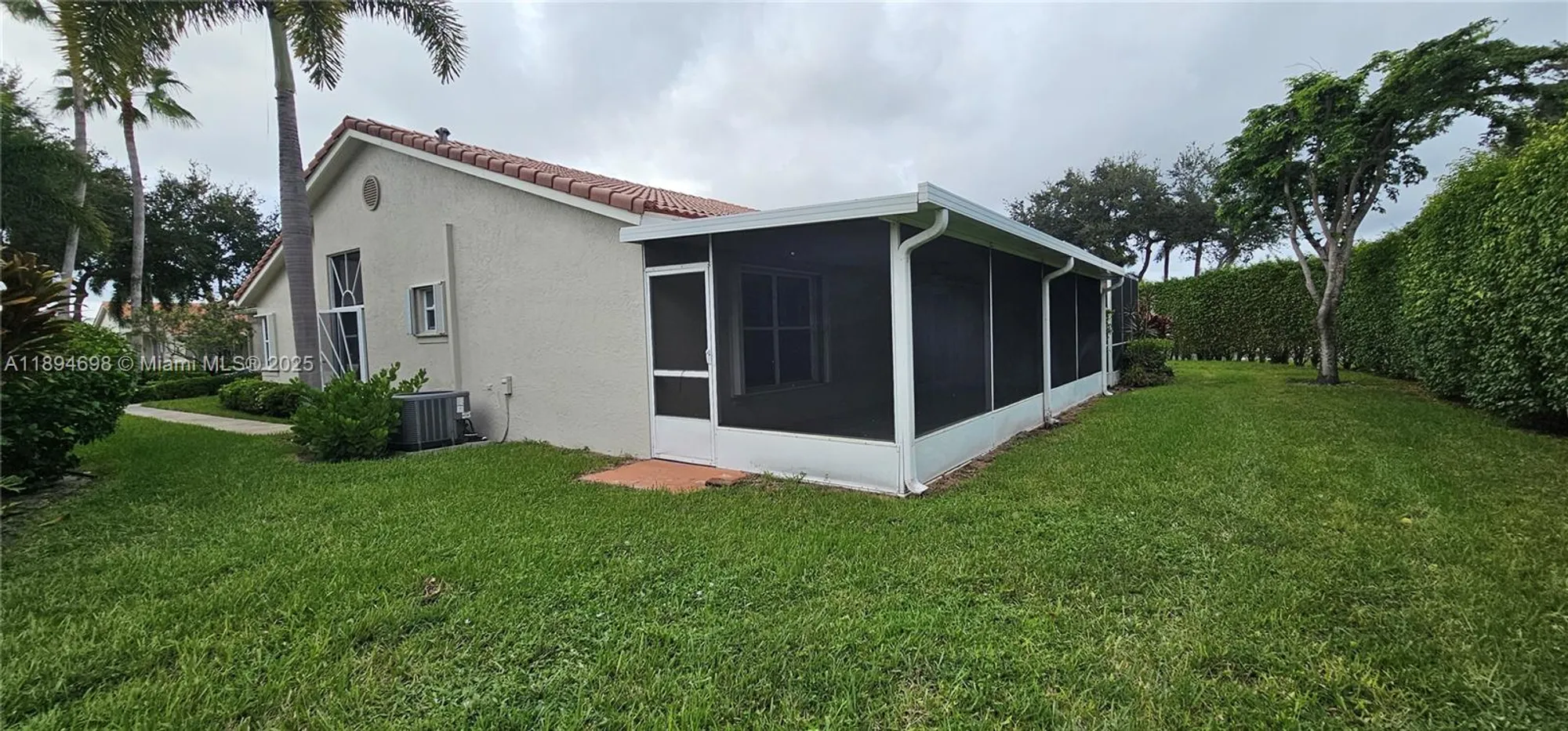 Property Slideshow image 3 of 48 | 85 sausalito dr, Boynton Beach, FL, 33436