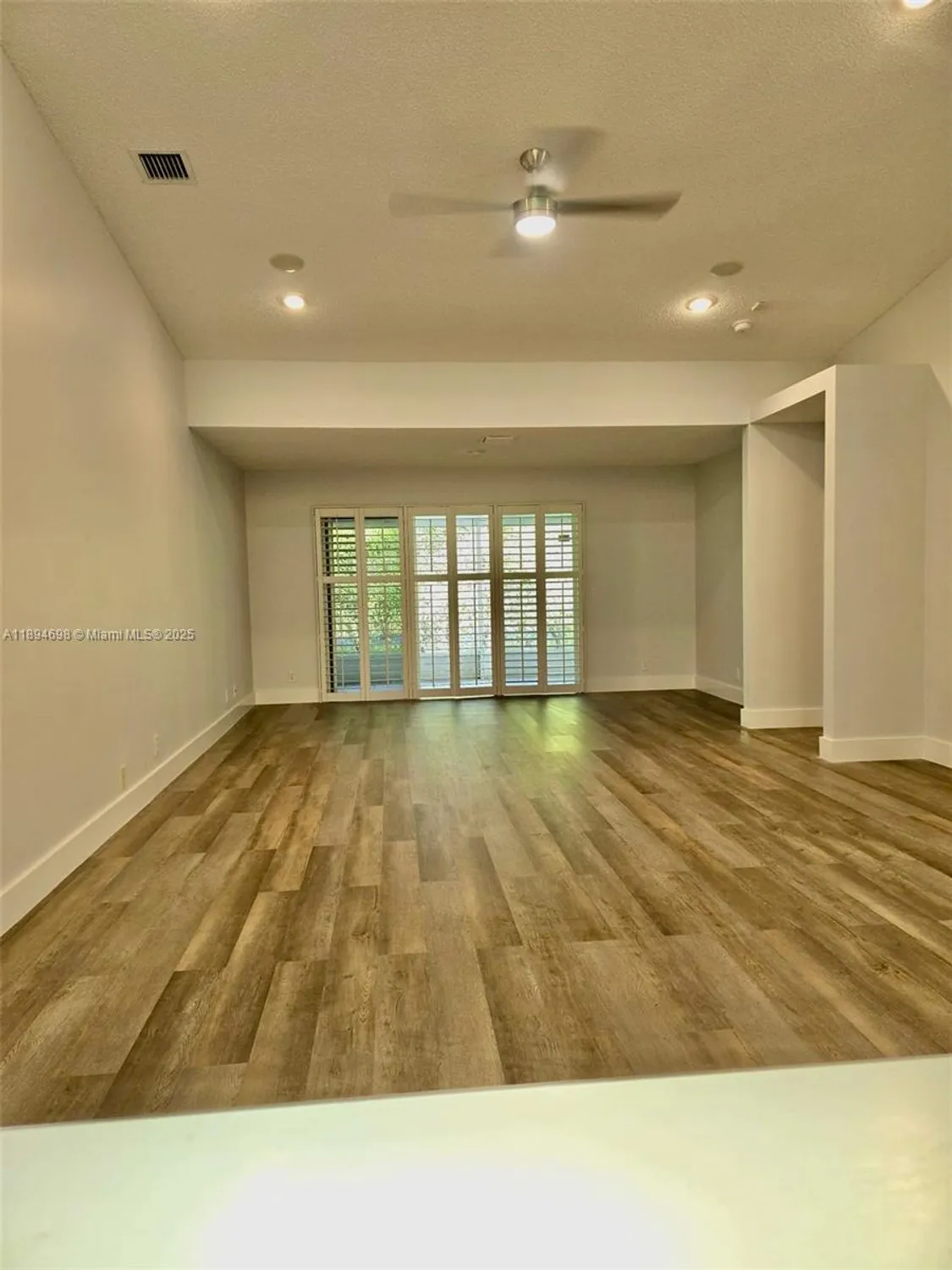 Property Slideshow image 4 of 48 | 85 sausalito dr, Boynton Beach, FL, 33436