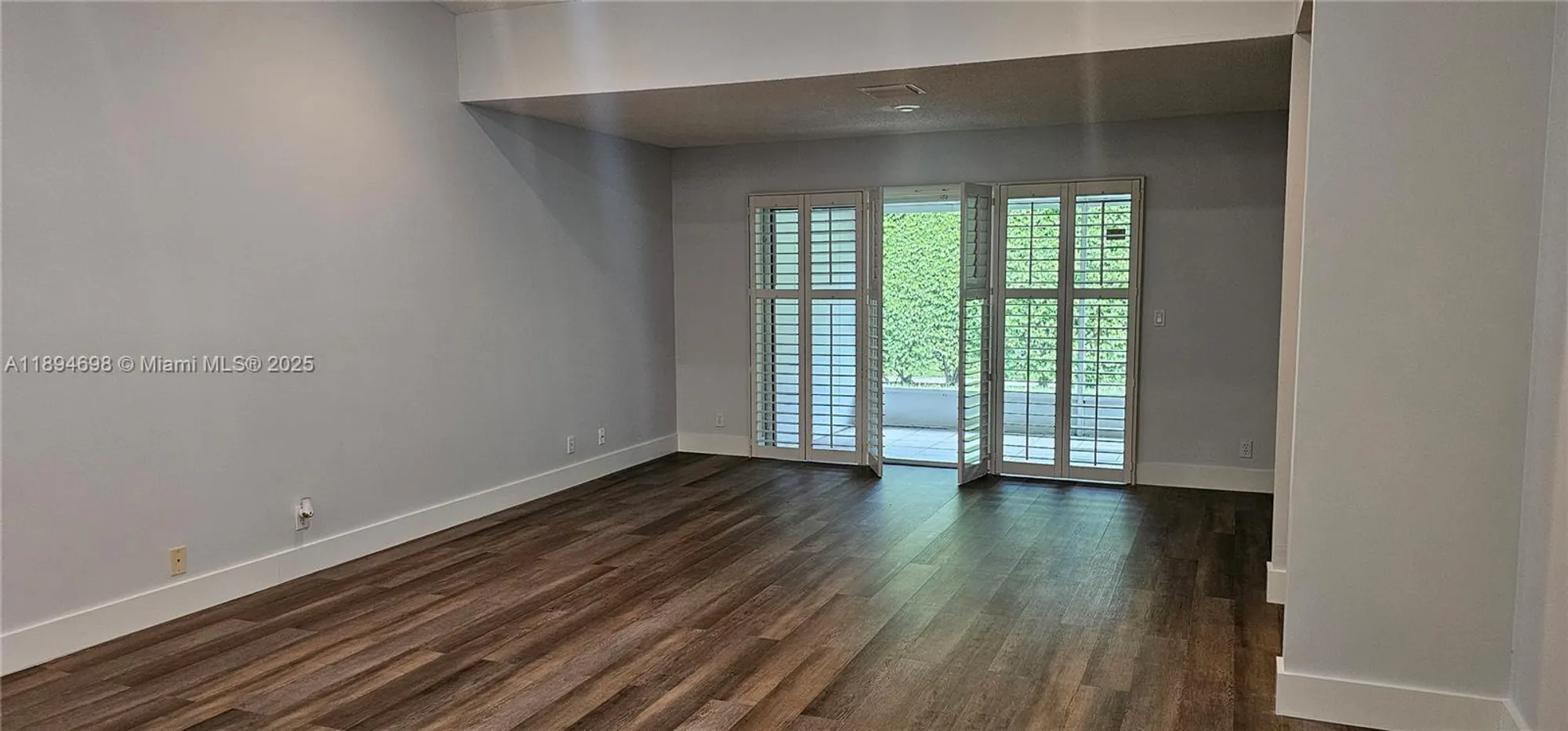 Property Slideshow image 8 of 48 | 85 sausalito dr, Boynton Beach, FL, 33436