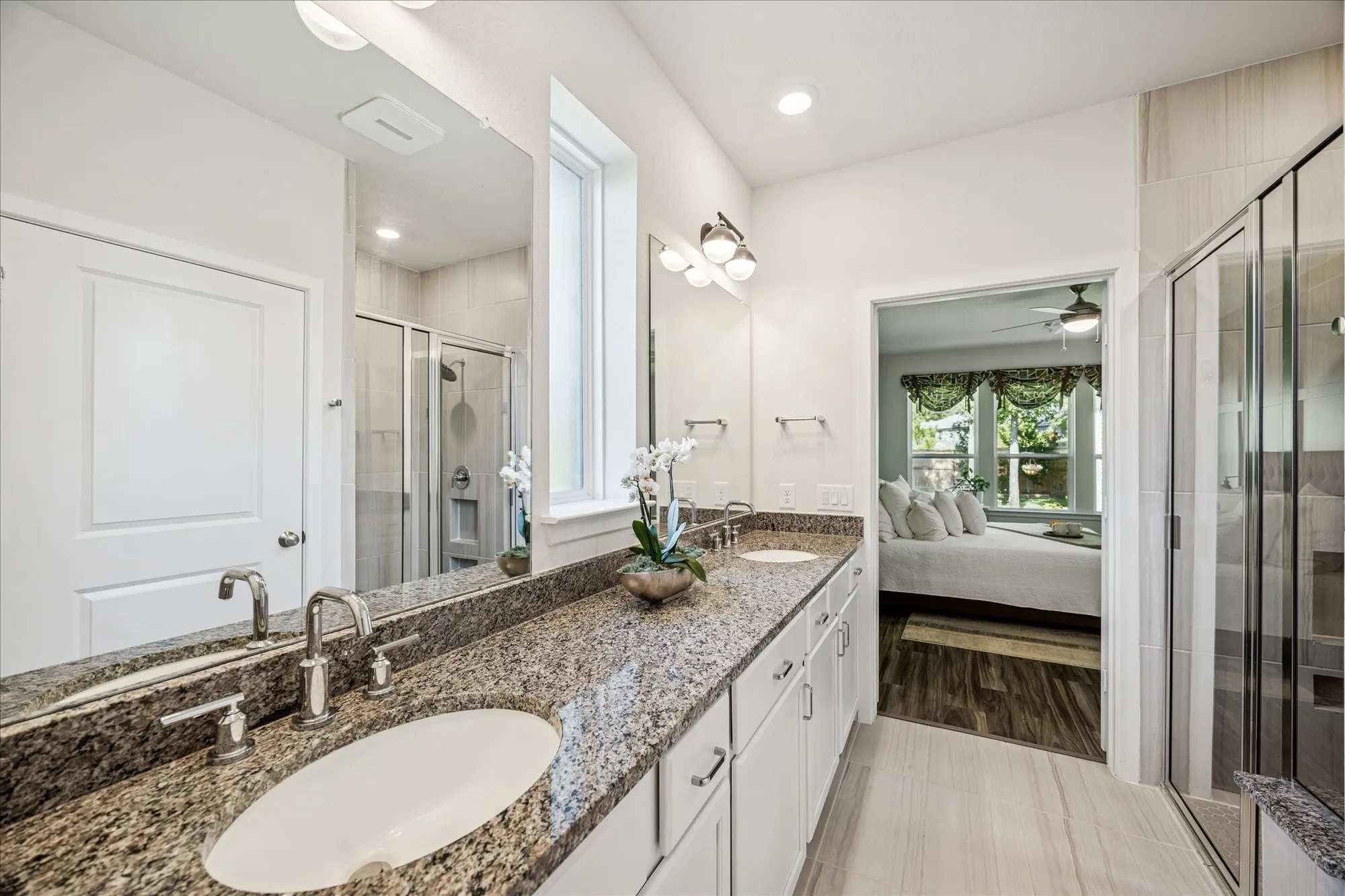 Property Slideshow image 15 of 38 | 108 pink clover ct, Montgomery, TX, 77316