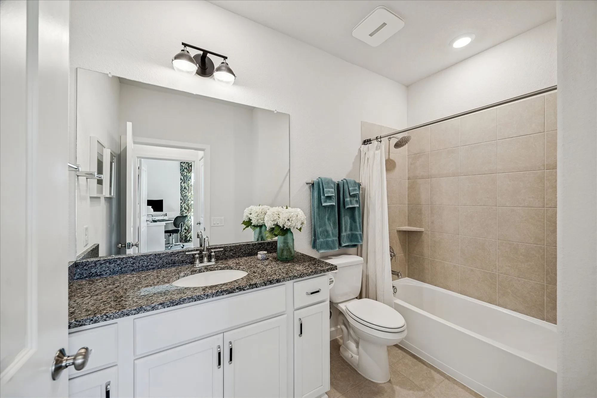 Property Slideshow image 18 of 38 | 108 pink clover ct, Montgomery, TX, 77316