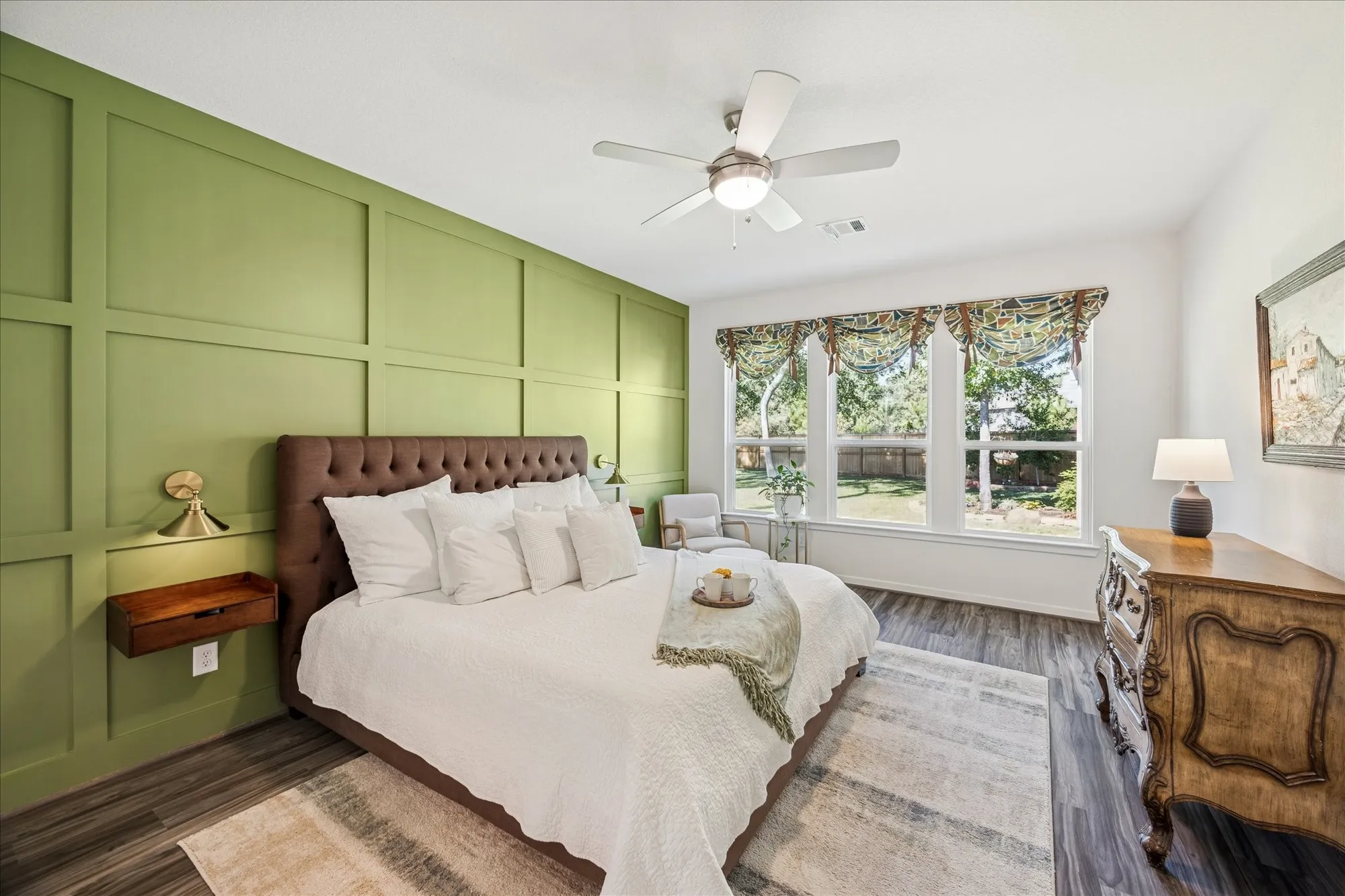 Property Slideshow image 12 of 38 | 108 pink clover ct, Montgomery, TX, 77316