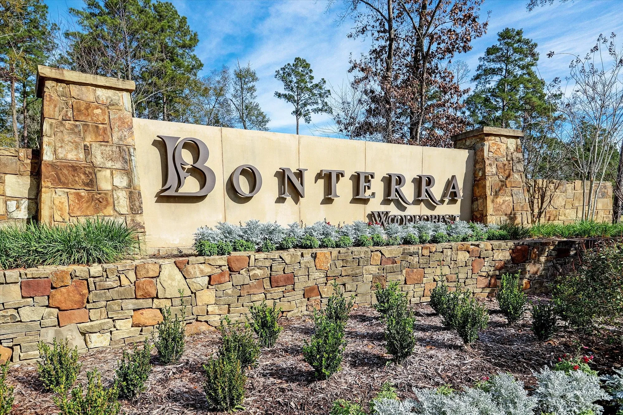 Property Slideshow image 32 of 38 | 108 pink clover ct, Montgomery, TX, 77316