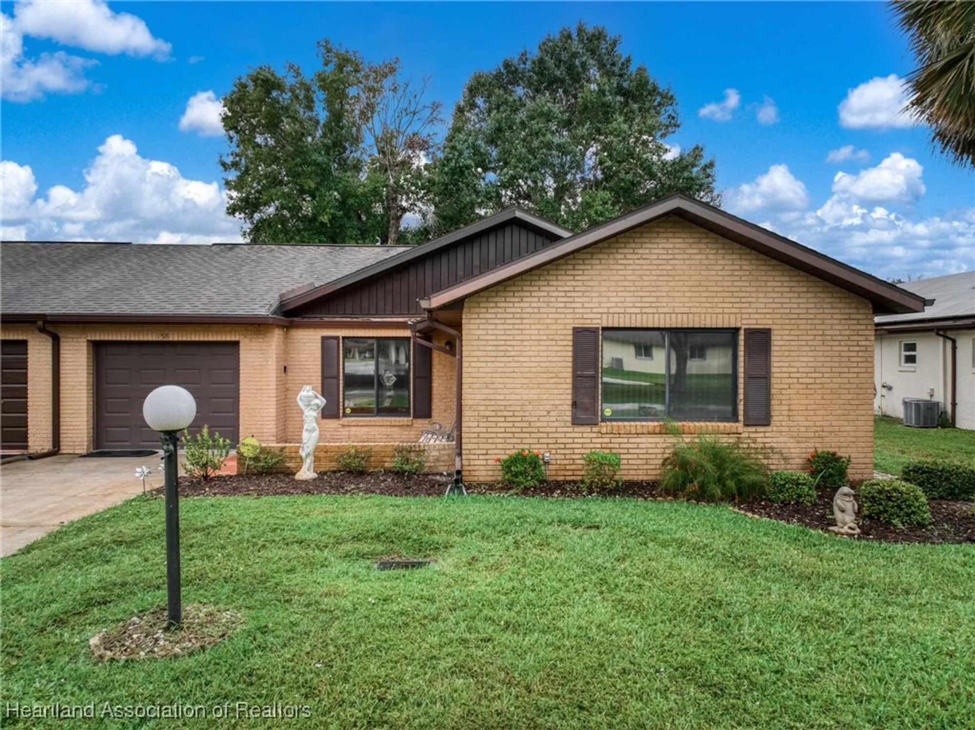 Property Slideshow image 1 of 39 | 158 parkview cir, Lake Placid, FL, 33852