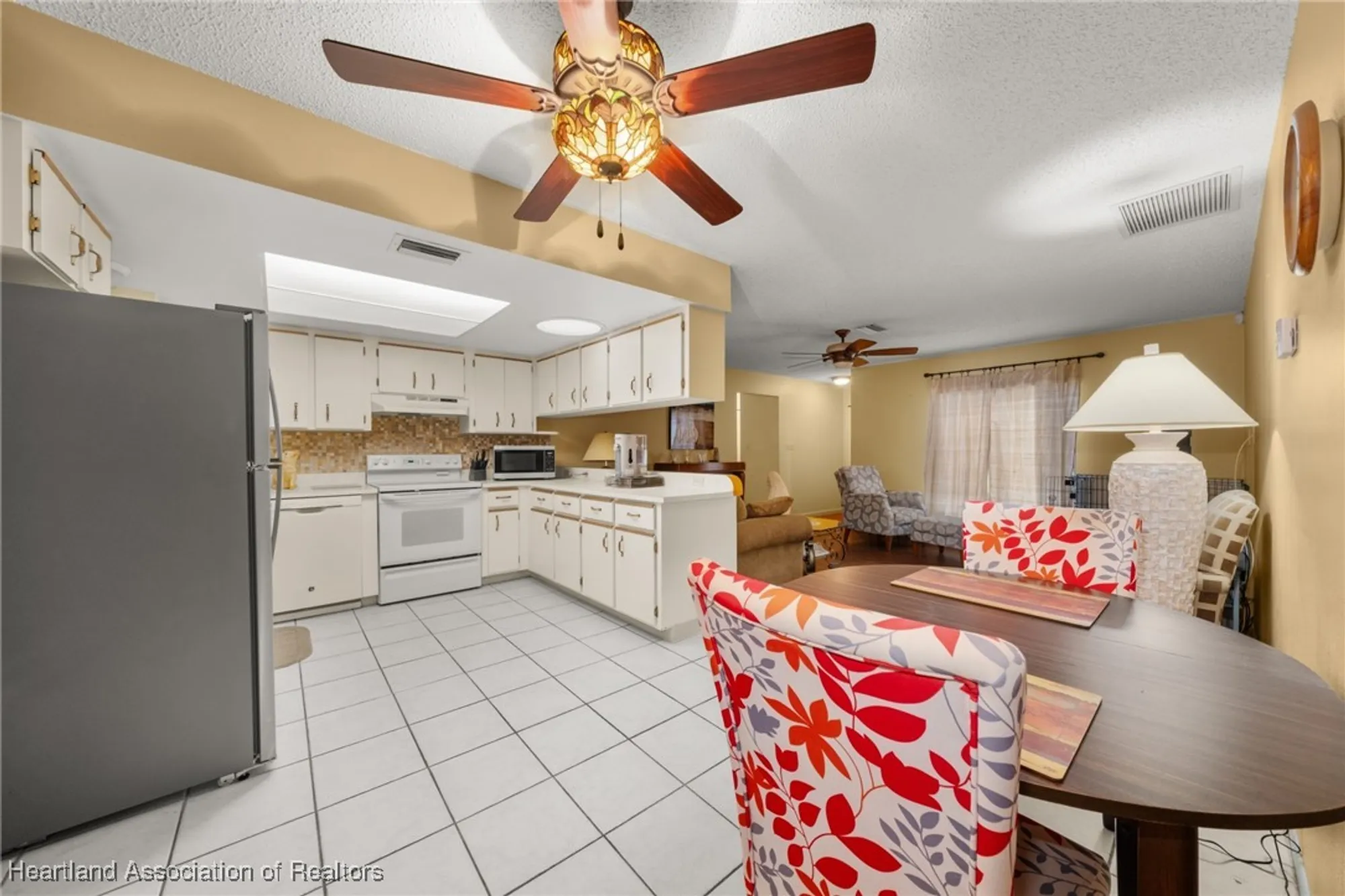 Property Slideshow image 10 of 39 | 158 parkview cir, Lake Placid, FL, 33852