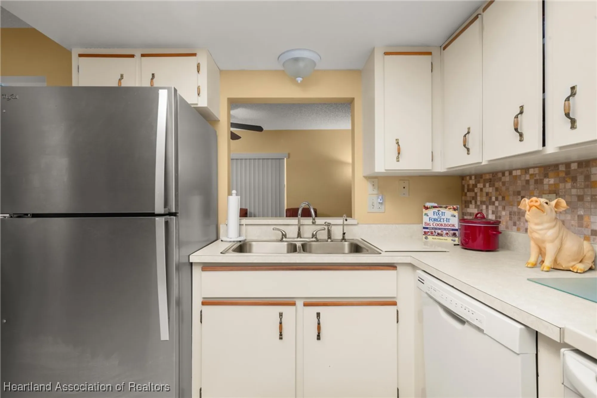 Property Slideshow image 12 of 39 | 158 parkview cir, Lake Placid, FL, 33852