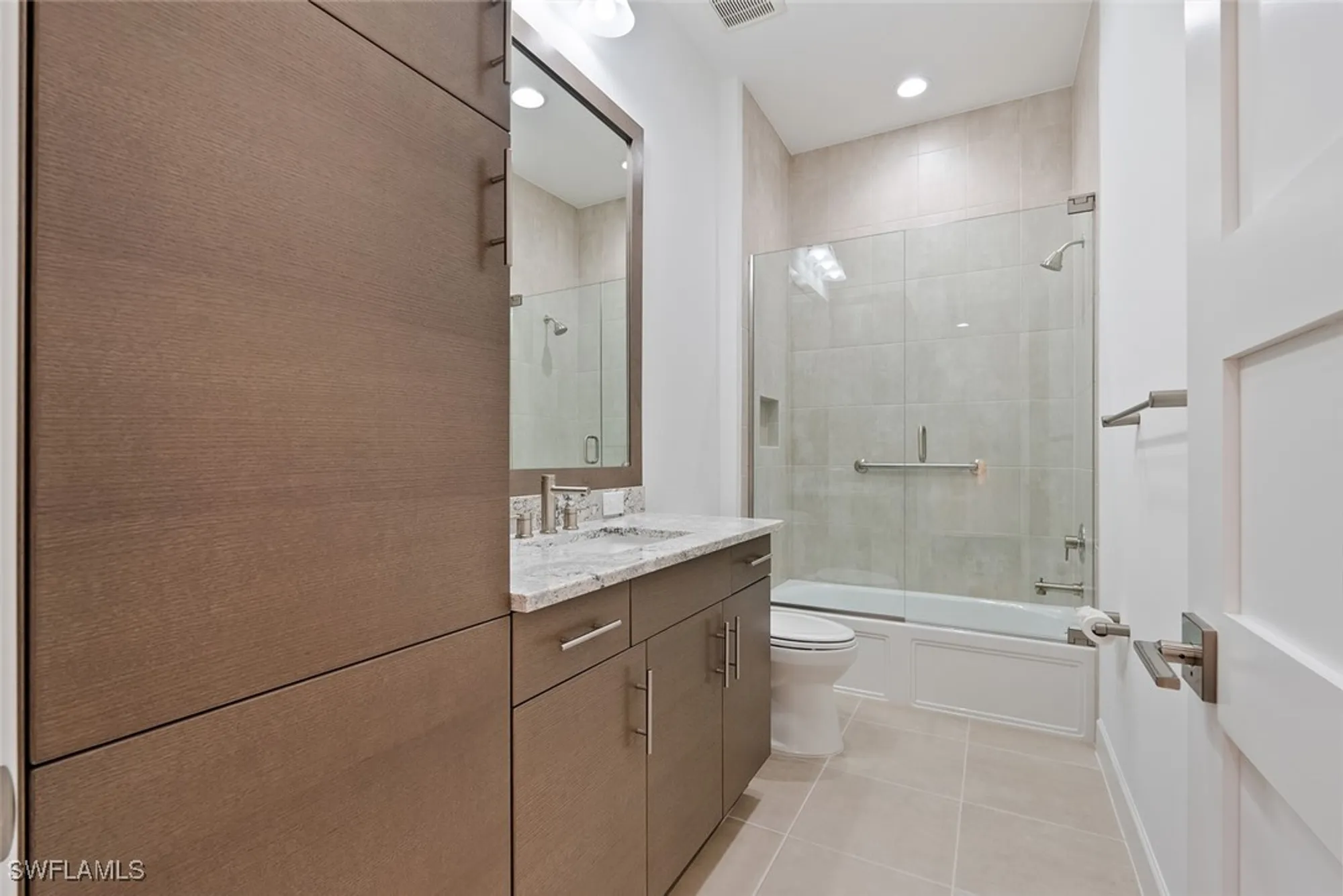 Property Slideshow image 22 of 35 | 6505 dominica dr unit 101, Naples, FL, 34113