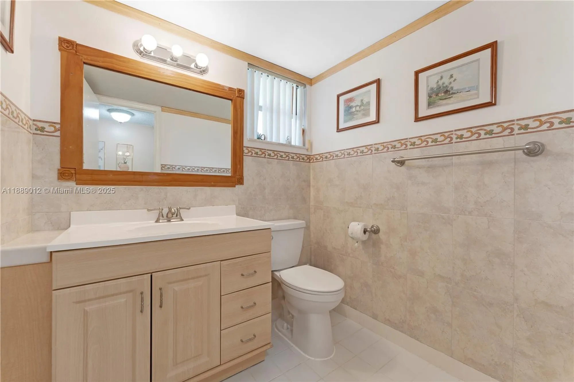 Property Slideshow image 16 of 35 | 206 se 10th st 303, Dania Beach, FL, 33004