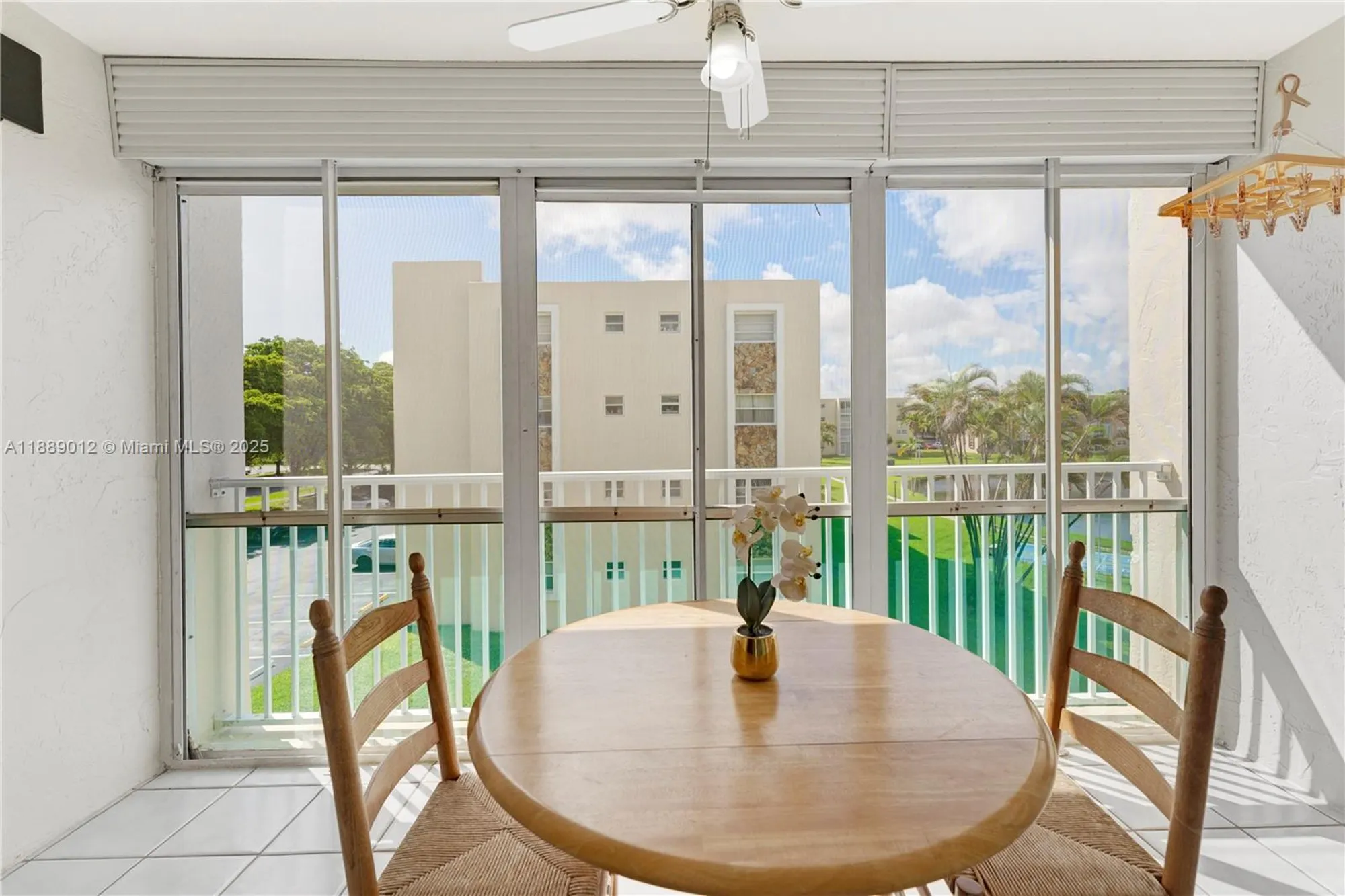 Property Slideshow image 25 of 35 | 206 se 10th st 303, Dania Beach, FL, 33004