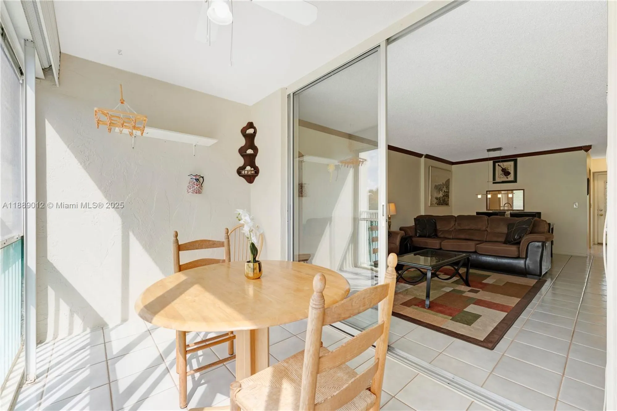 Property Slideshow image 26 of 35 | 206 se 10th st 303, Dania Beach, FL, 33004