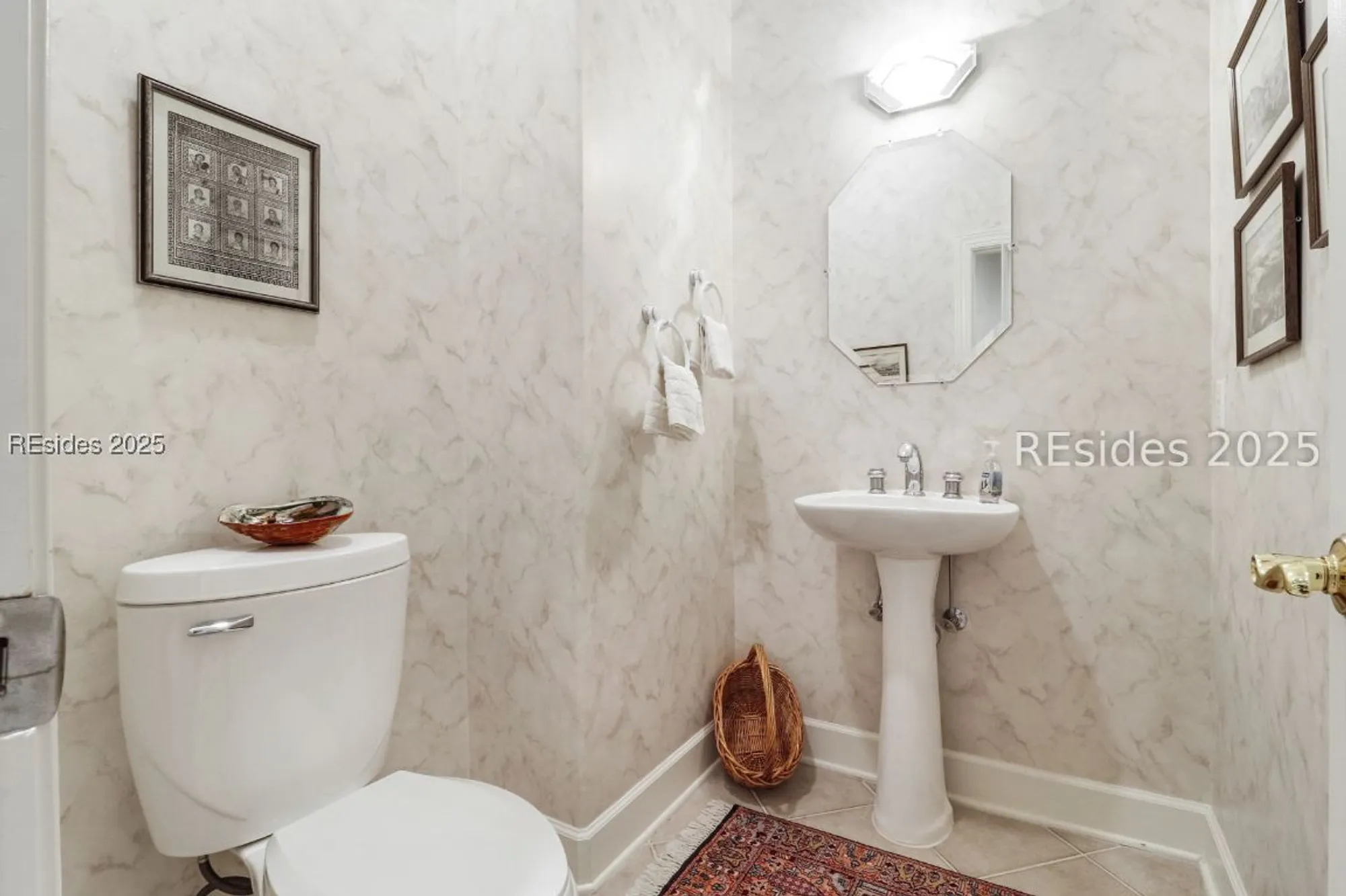 Property Slideshow image 17 of 50 | 81 wedgefield dr, Hilton Head Island, SC, 29926