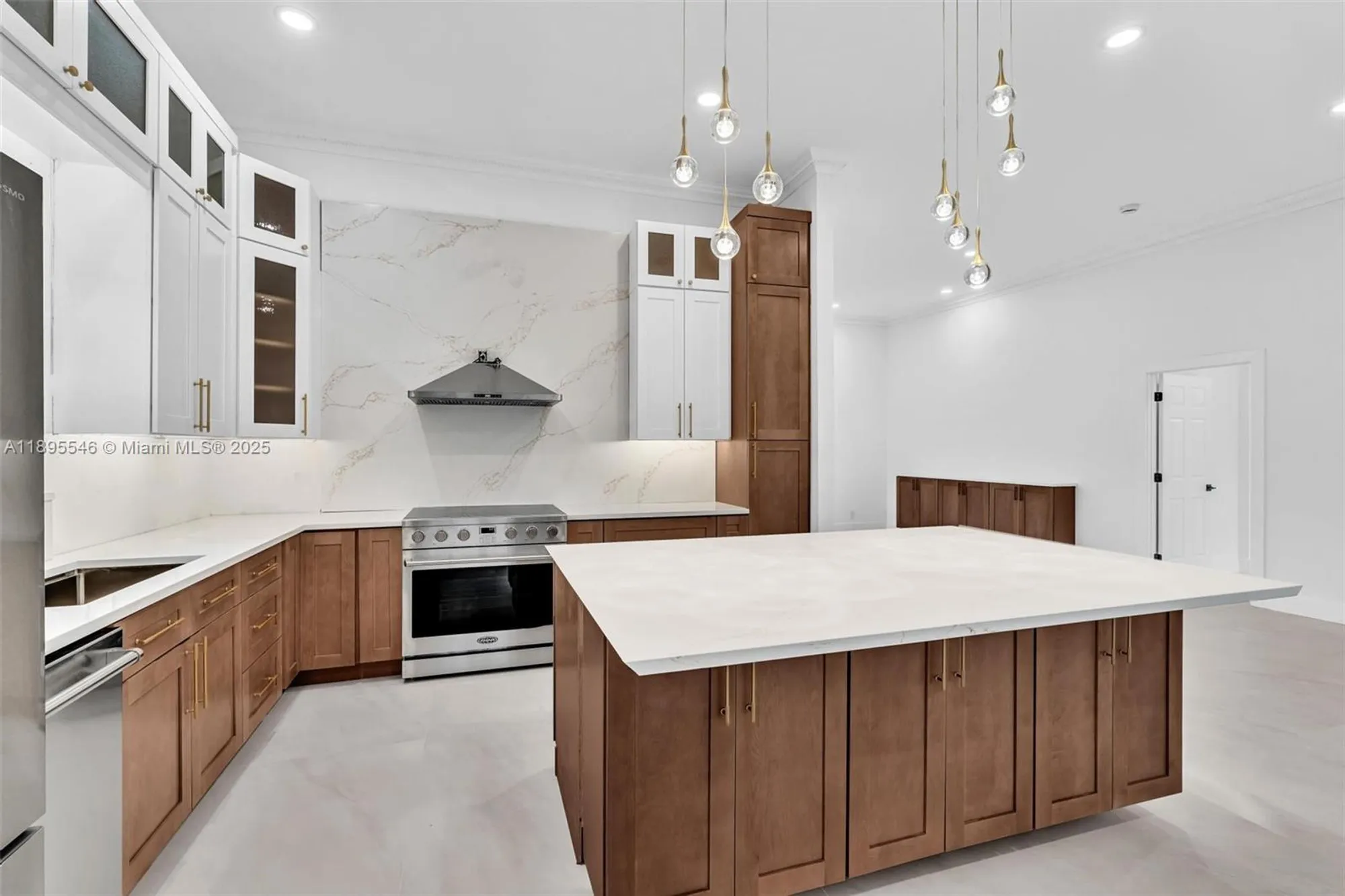 Property Slideshow image 13 of 36 | 13799 via nadina, Delray Beach, FL, 33446