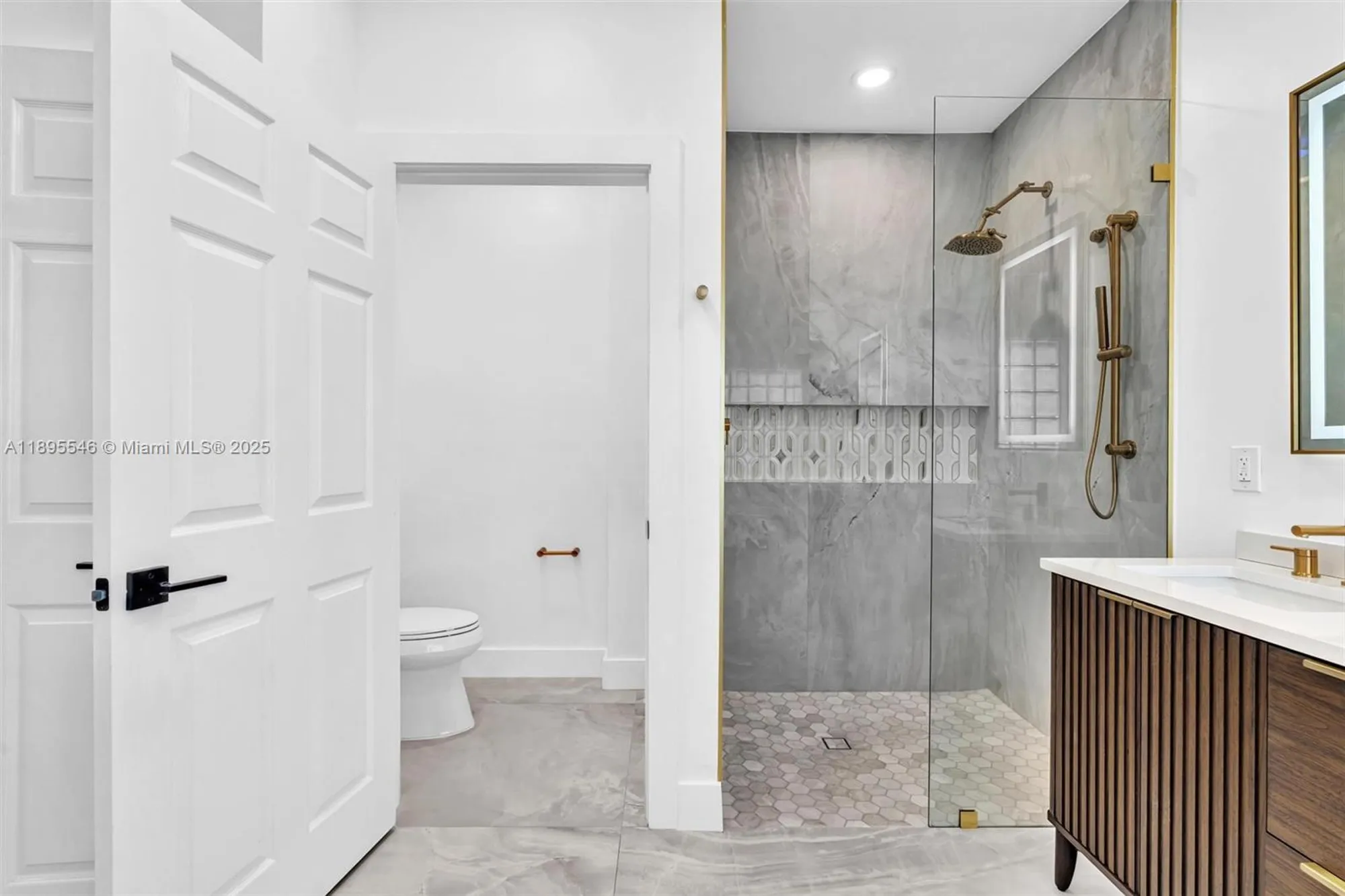 Property Slideshow image 32 of 36 | 13799 via nadina, Delray Beach, FL, 33446