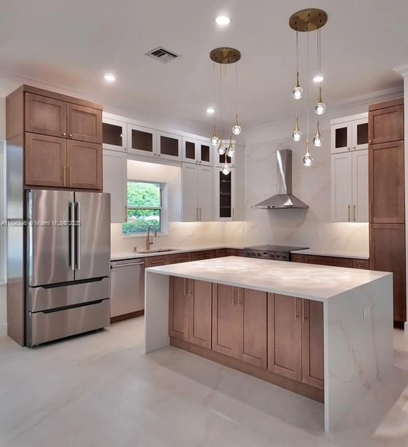 Property Slideshow image 8 of 36 | 13799 via nadina, Delray Beach, FL, 33446