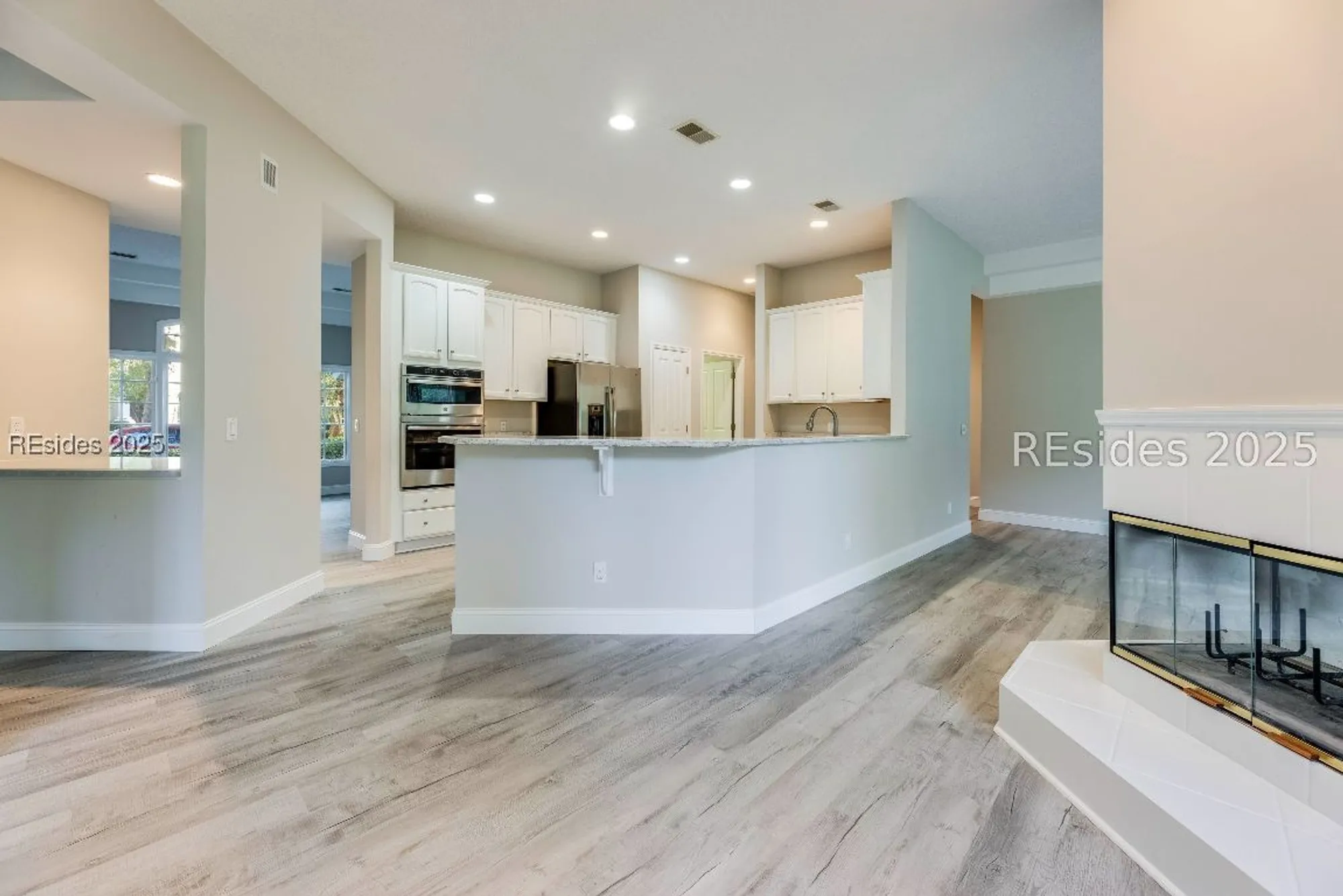 Property Slideshow image 5 of 27 | 567 colonial dr, Hilton Head Island, SC, 29926