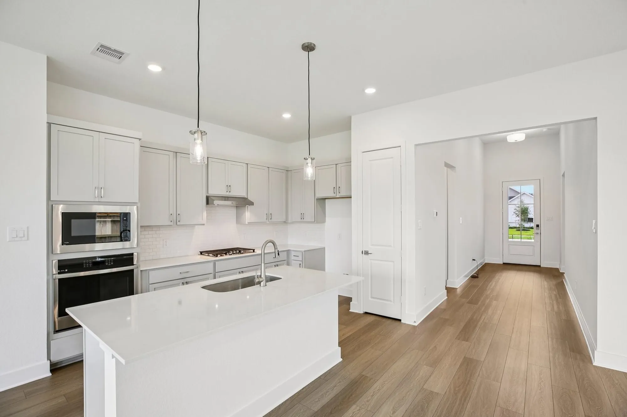 Property Slideshow image 9 of 19 | 23518 steely thicket trl, Tomball, TX, 77375