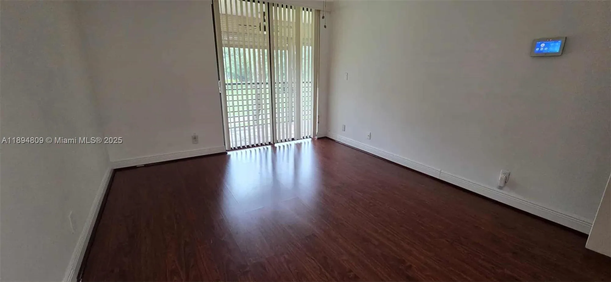 Property Slideshow image 14 of 36 | 8050 w mcnab rd 212, Tamarac, FL, 33321