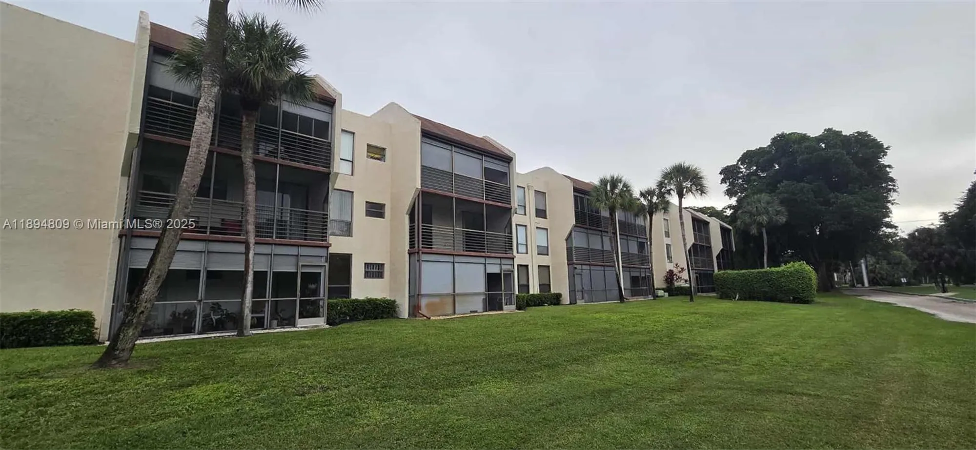 Property Slideshow image 1 of 36 | 8050 w mcnab rd 212, Tamarac, FL, 33321