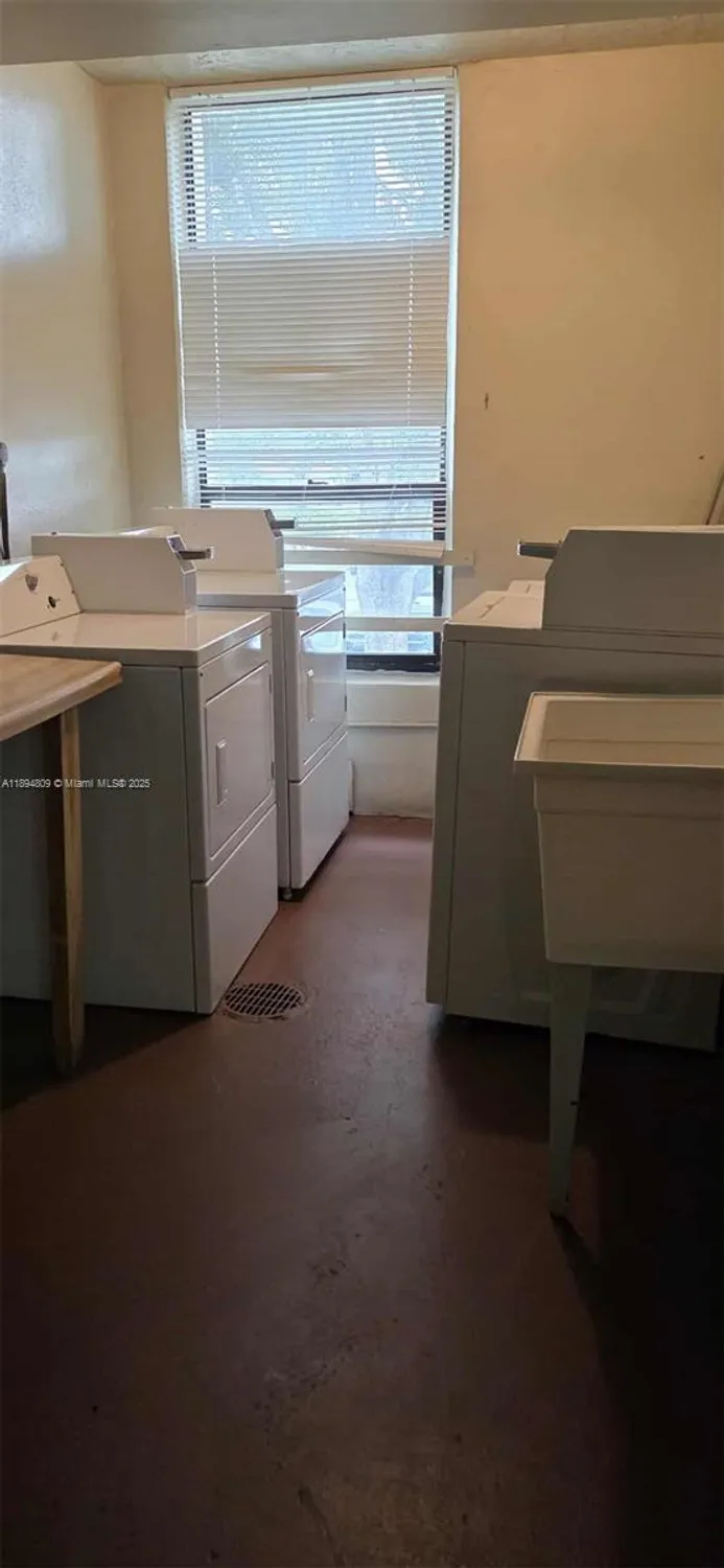 Property Slideshow image 26 of 36 | 8050 w mcnab rd 212, Tamarac, FL, 33321