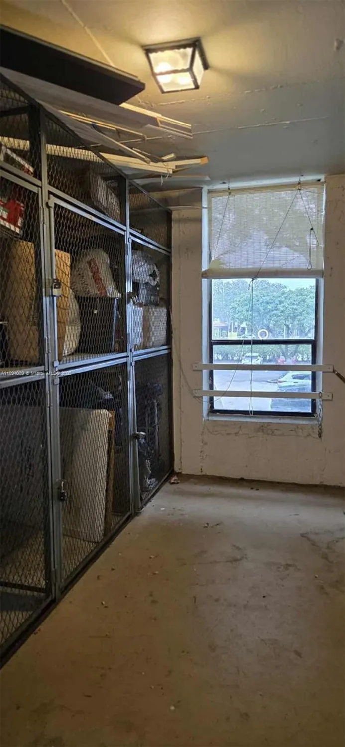 Property Slideshow image 28 of 36 | 8050 w mcnab rd 212, Tamarac, FL, 33321