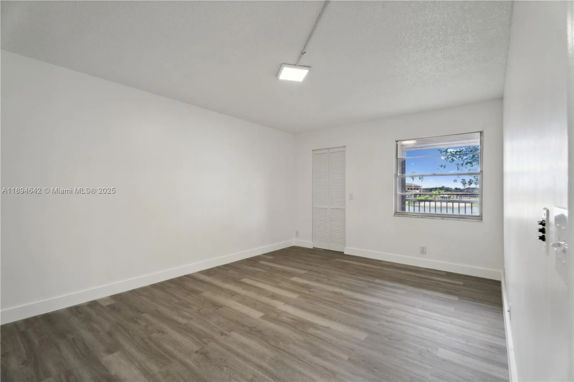 Property Slideshow image 9 of 13 | 1301 sw 134th way b213, Pembroke Pines, FL, 33027