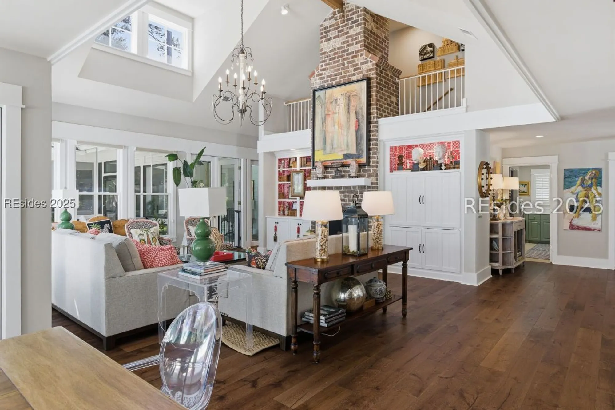 Property Slideshow image 12 of 85 | 664 colonial dr, Hilton Head Island, SC, 29926